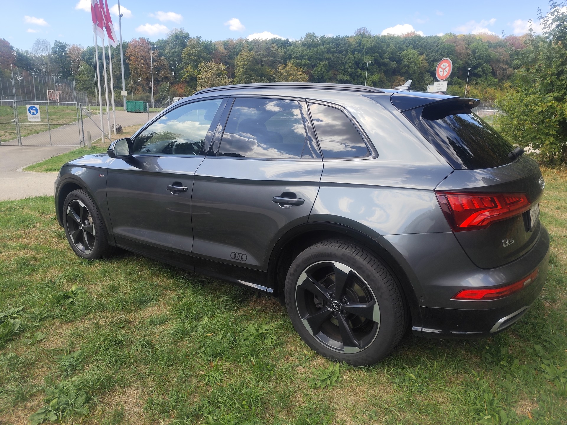 AUDI 2.0 40 TDI Sport qu. S-Tronic-image-5