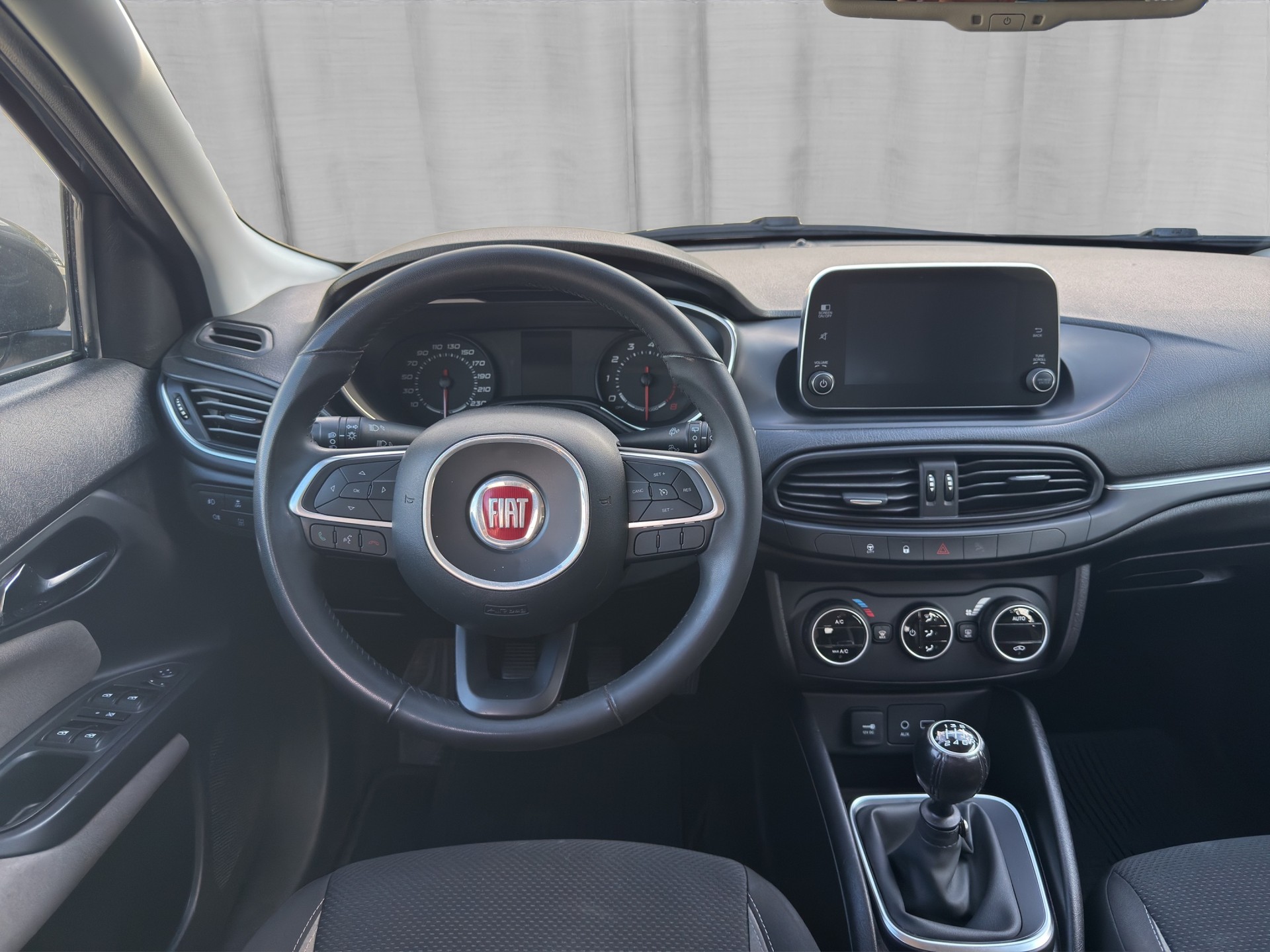 FIAT Tipo 1.4T Pop-image-9