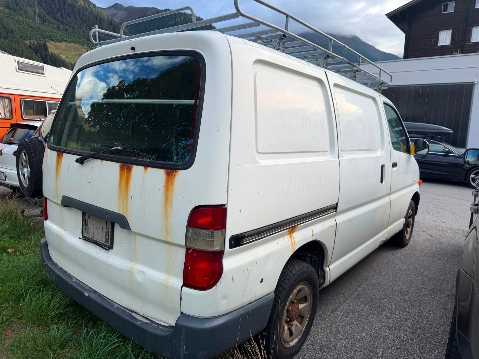 TOYOTA Hiace D-4D 4WD Kombi-image-5