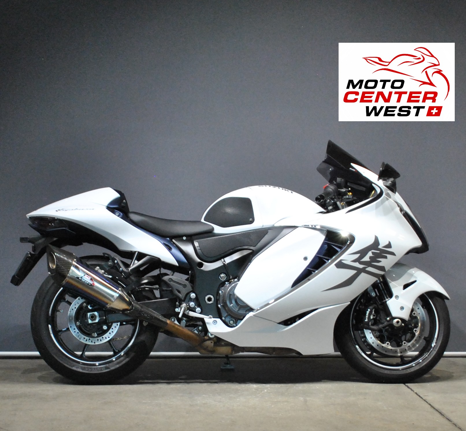 SUZUKI GSX 1300 RR Hayabusa-showroom-element-1