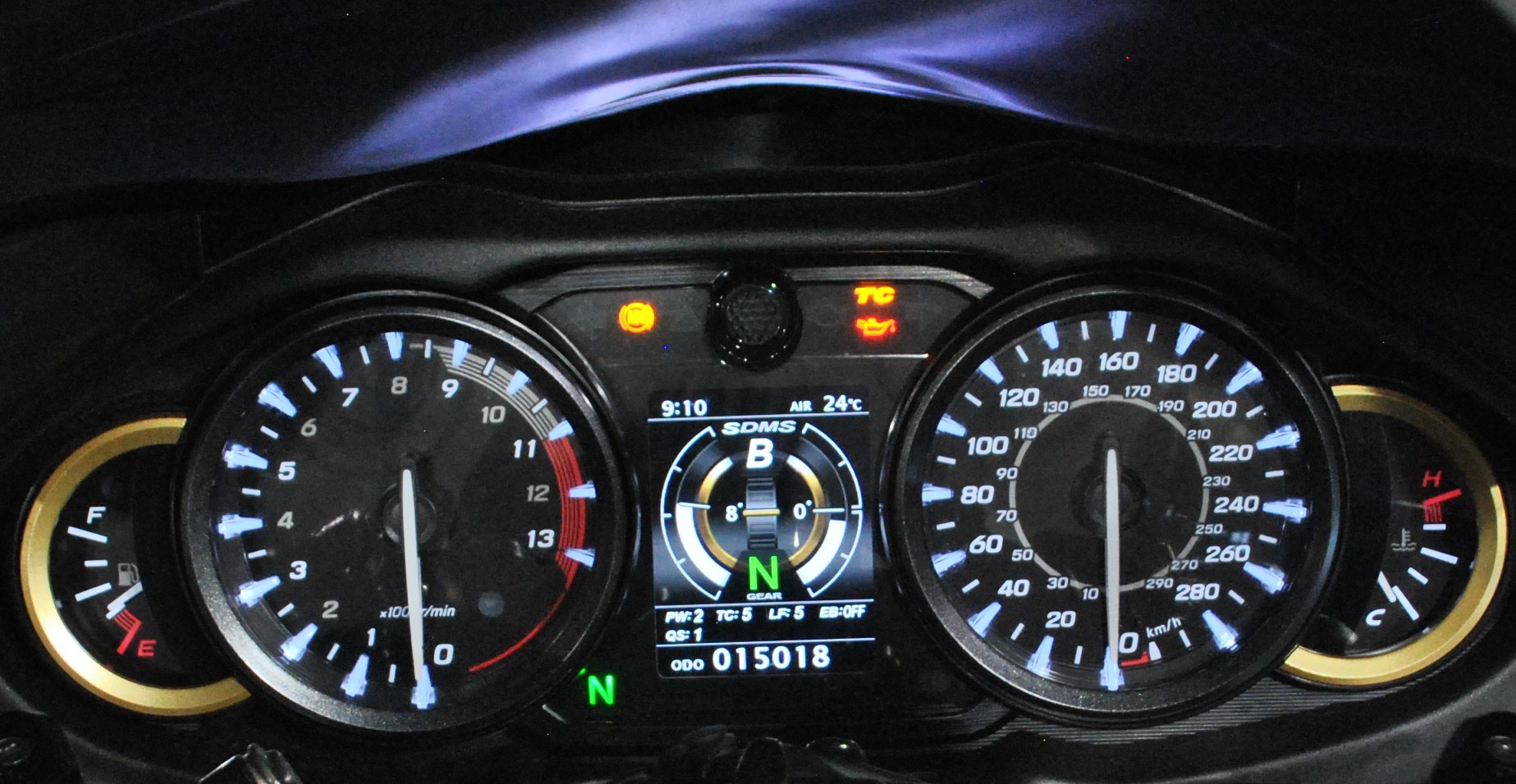 SUZUKI GSX 1300 RR Hayabusa-image-5