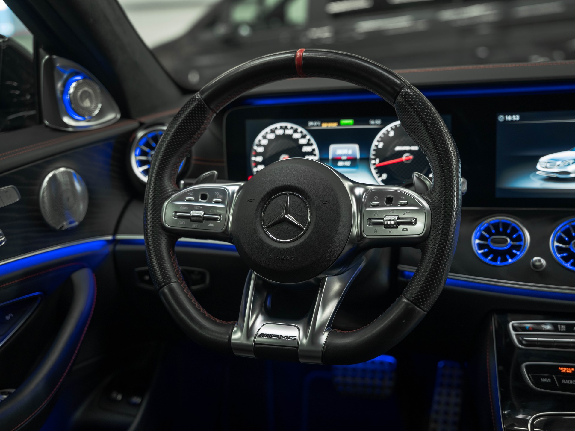 MERCEDES-BENZ E 53 AMG 4Matic+ Speedshift MCT-image-23