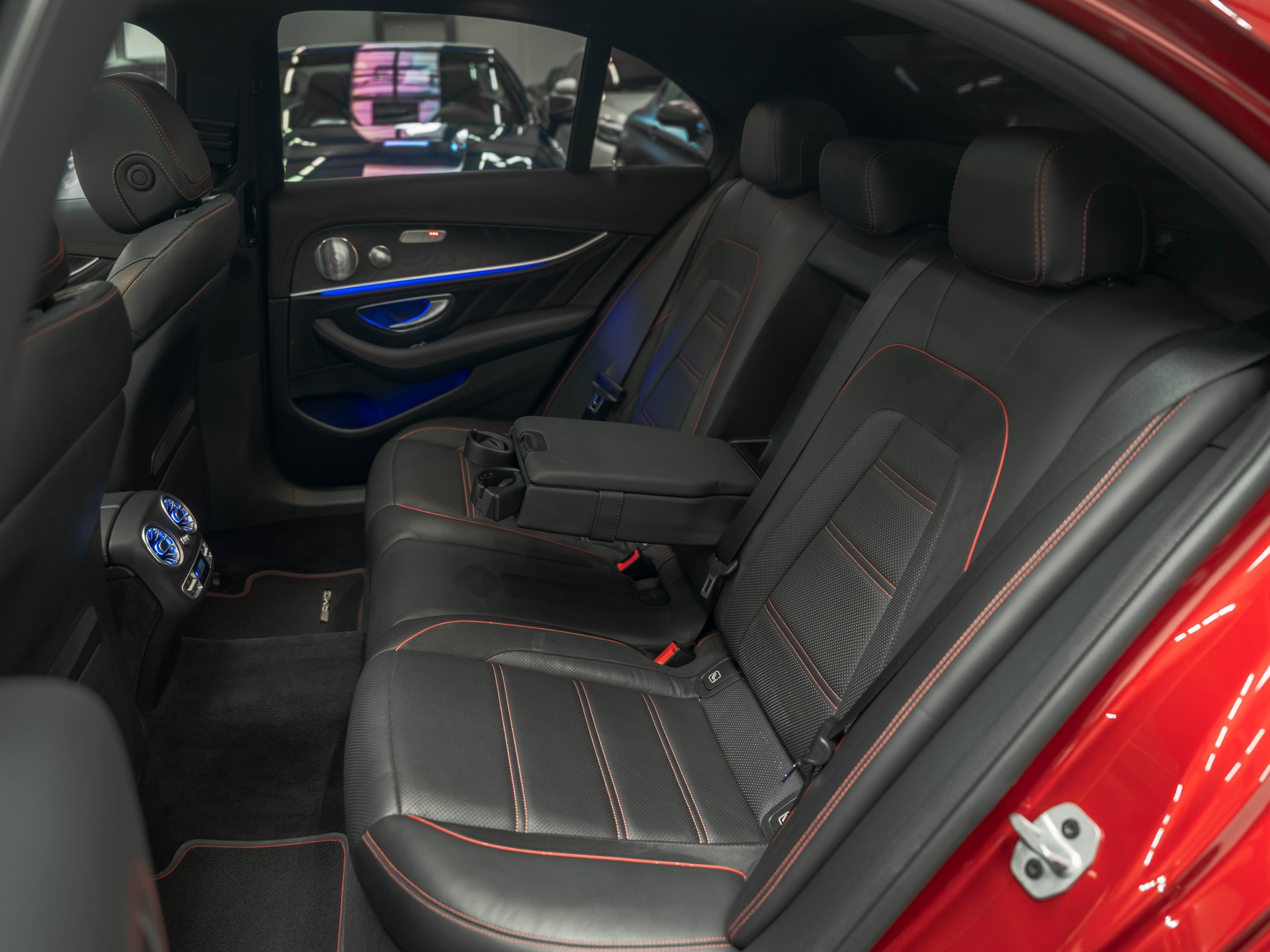 MERCEDES-BENZ E 53 AMG 4Matic+ Speedshift MCT-image-11