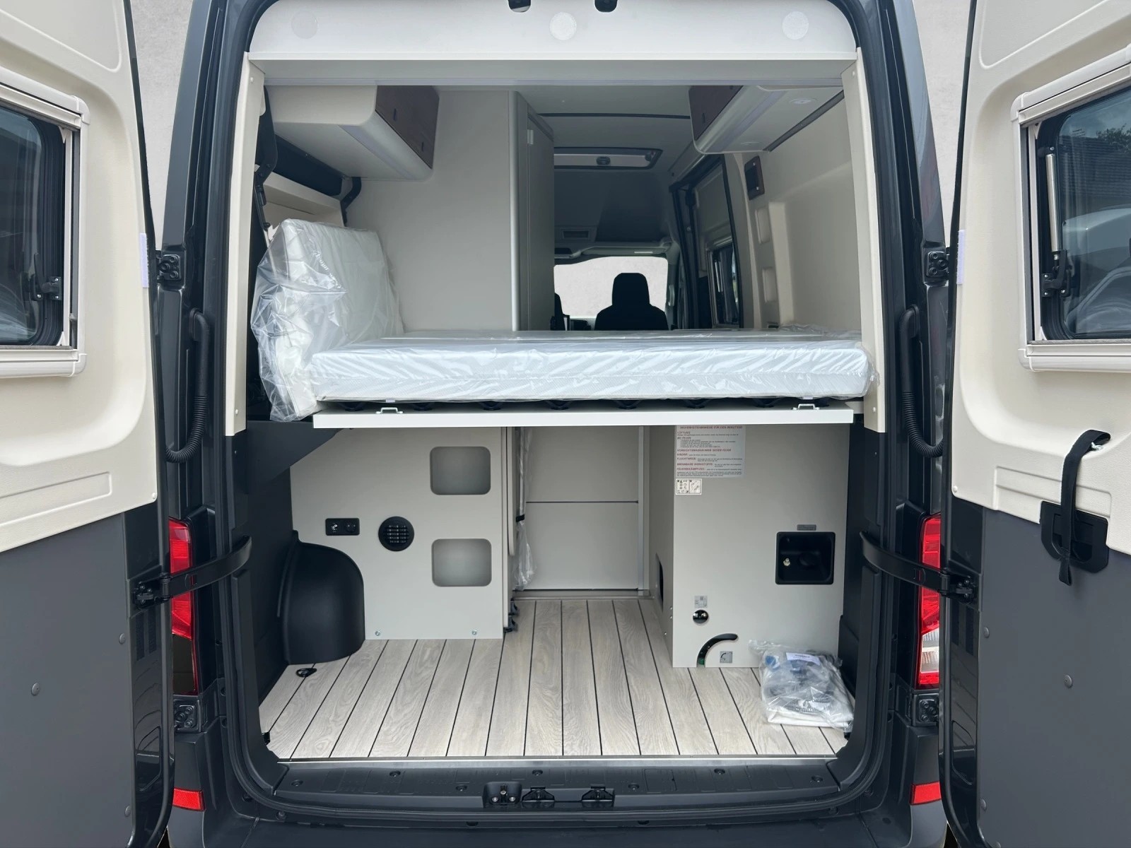 WESTFALIA Sven Hedin Premium Aufstelldach 2.0 Bi-TDI 8G-image-9