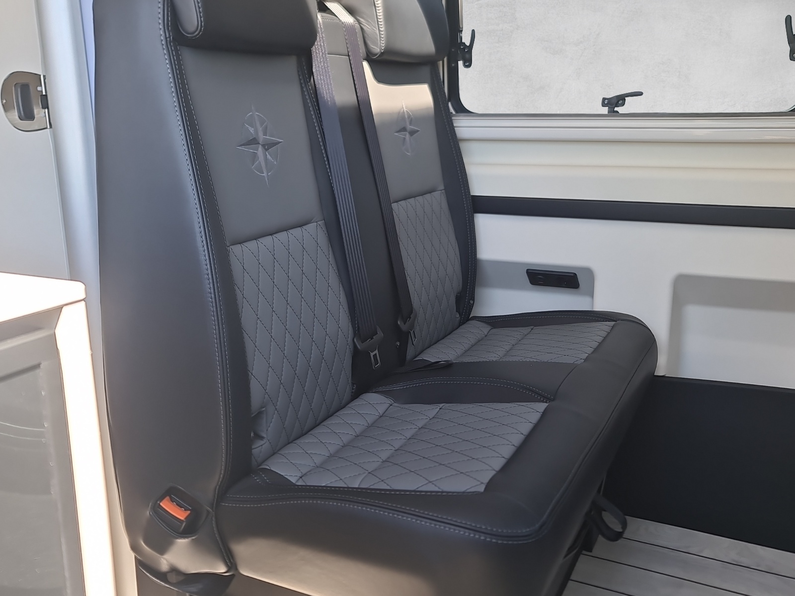 WESTFALIA Sven Hedin Premium Aufstelldach 2.0 Bi-TDI 8G-image-10