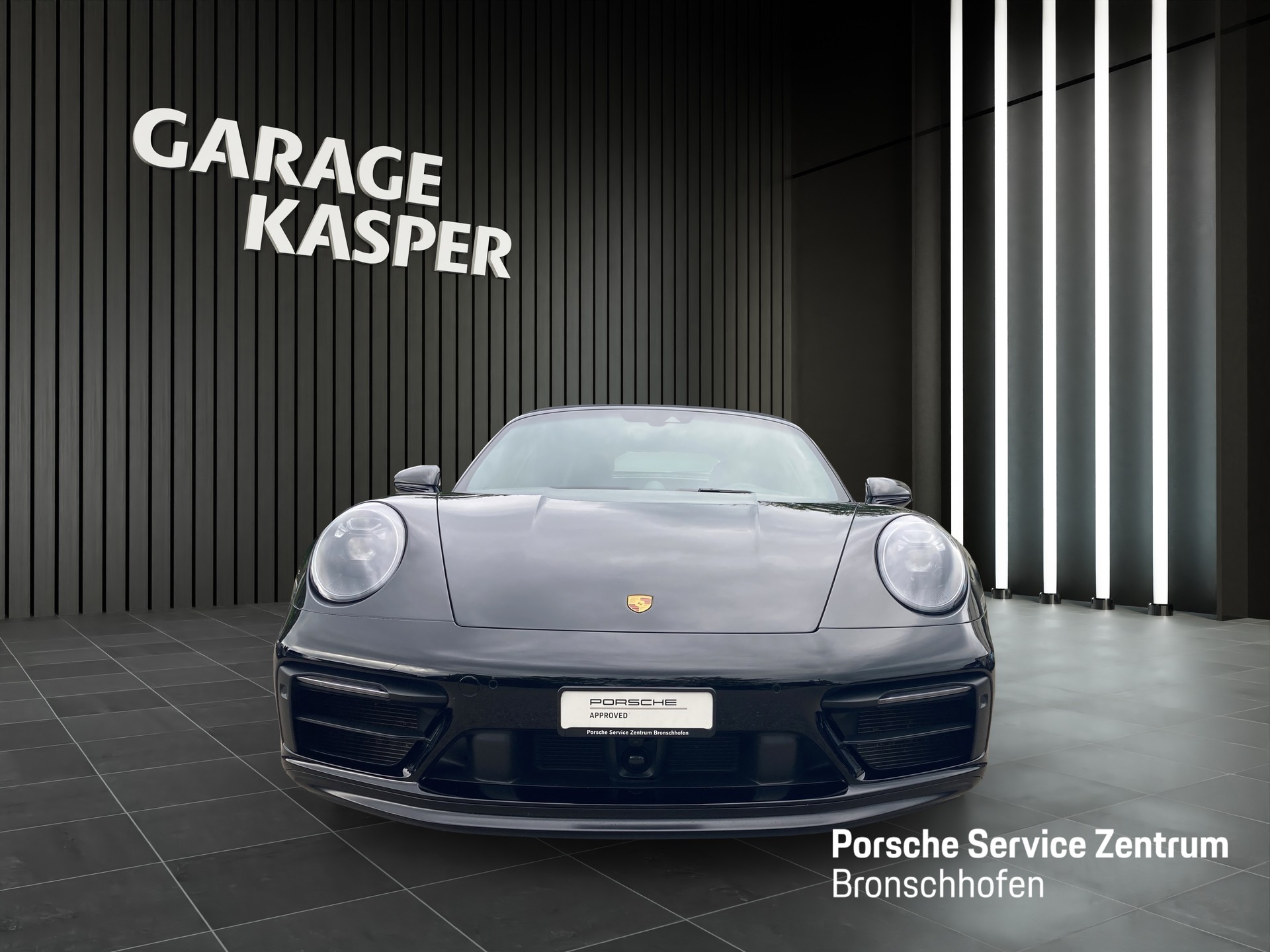 PORSCHE 911 Carrera 4 GTS Cabriolet-image-7