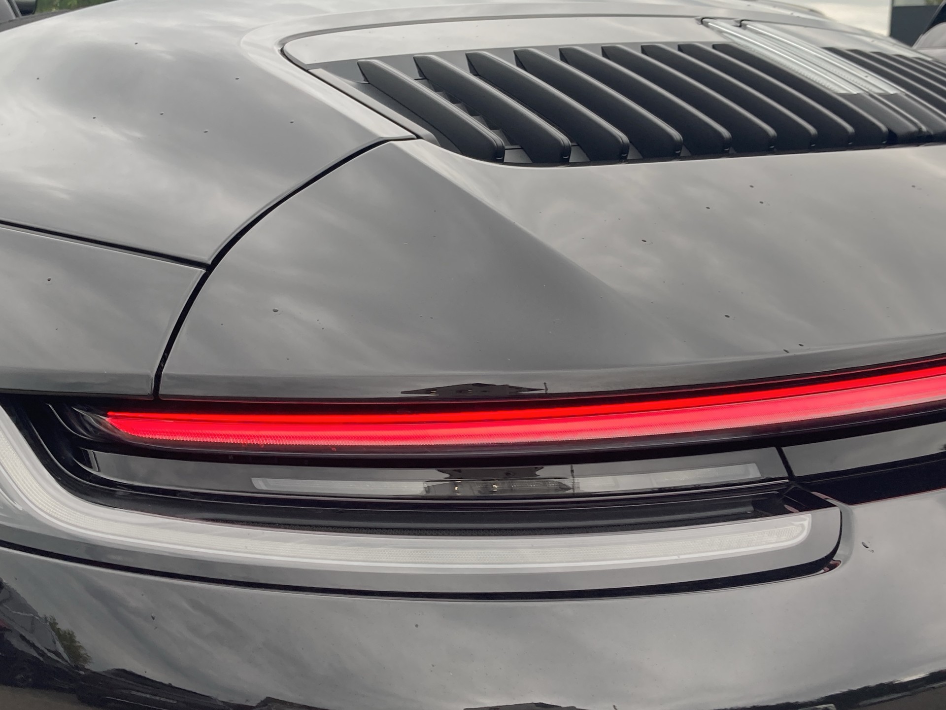 PORSCHE 911 Carrera 4 GTS Cabriolet-image-28