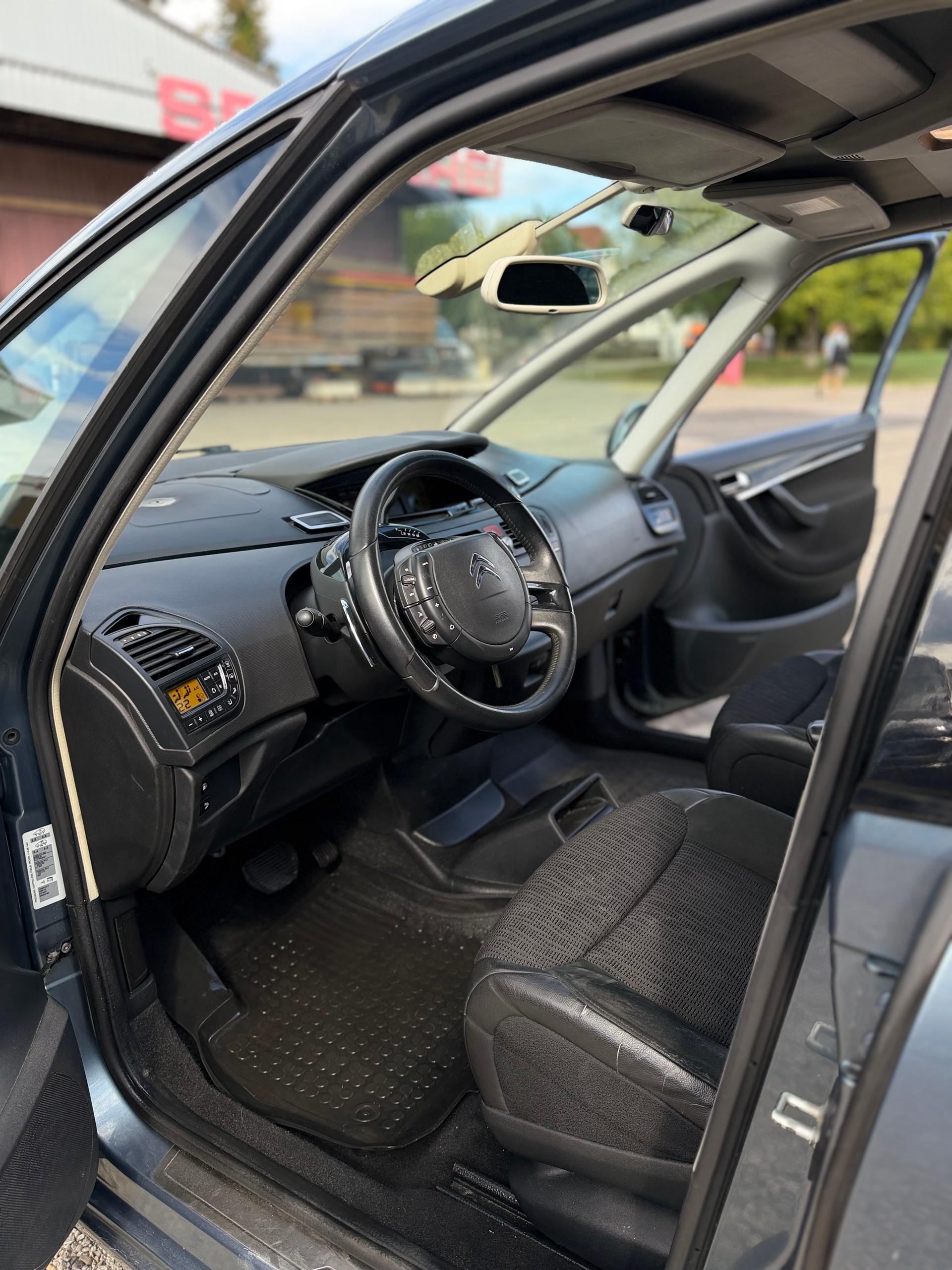 CITROEN C4 Picasso 2.0 HDI Exclusive Automatic**AB MFK**Diesel**-image-11