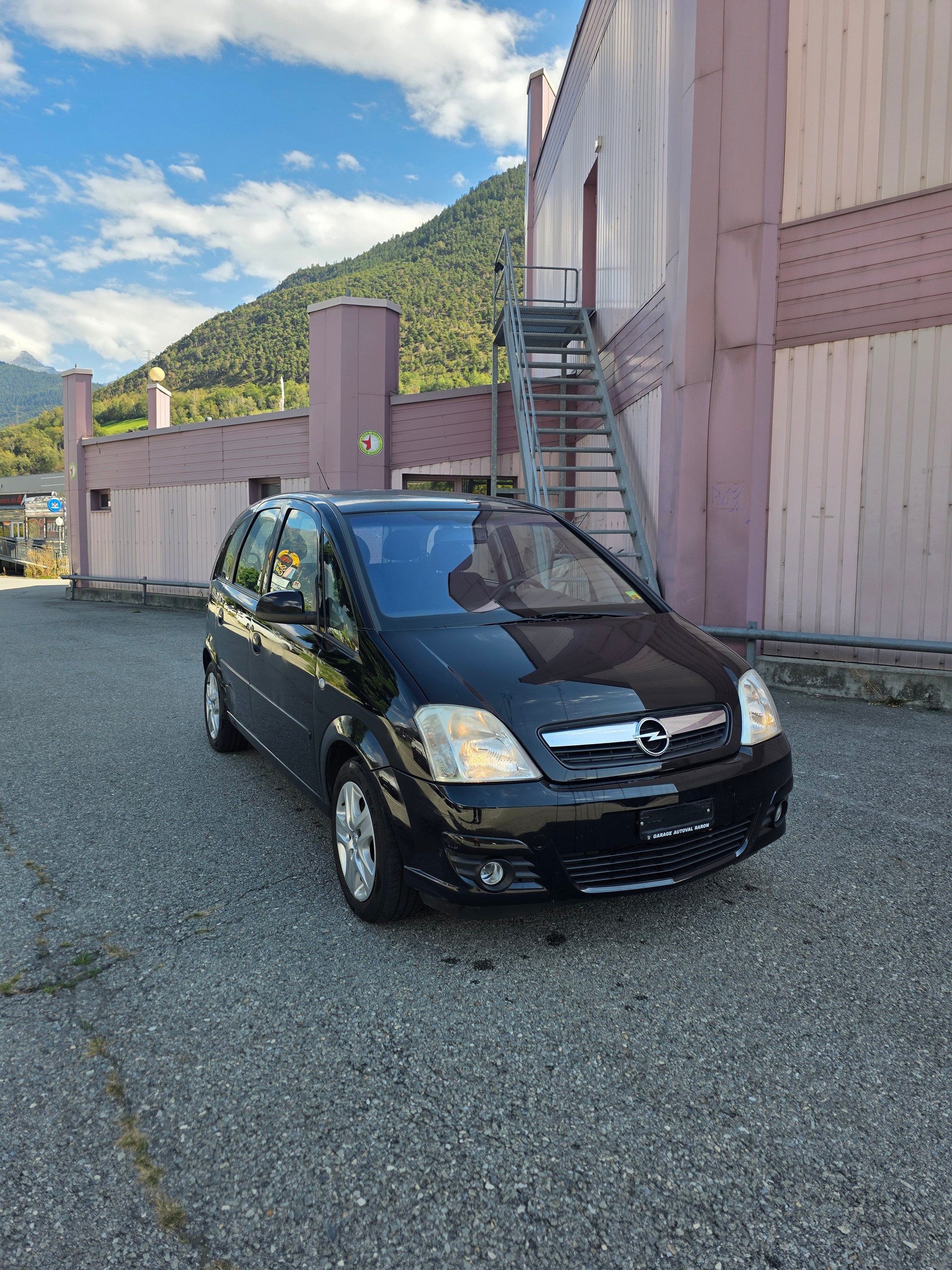 OPEL Meriva 1.6i-16 TP (Essentia)-image-2