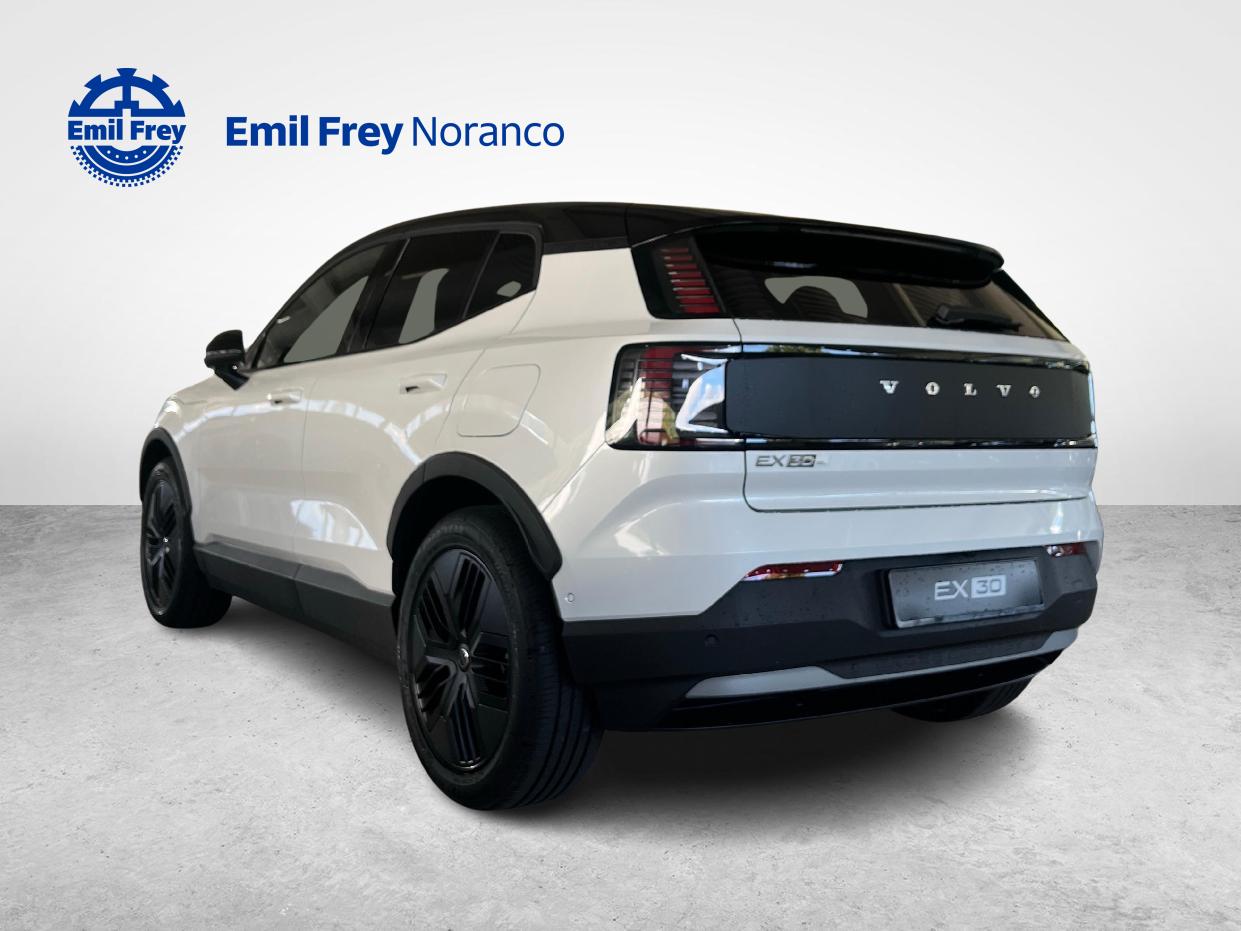 VOLVO EX30 CC P8 Ultra AWD-image-4