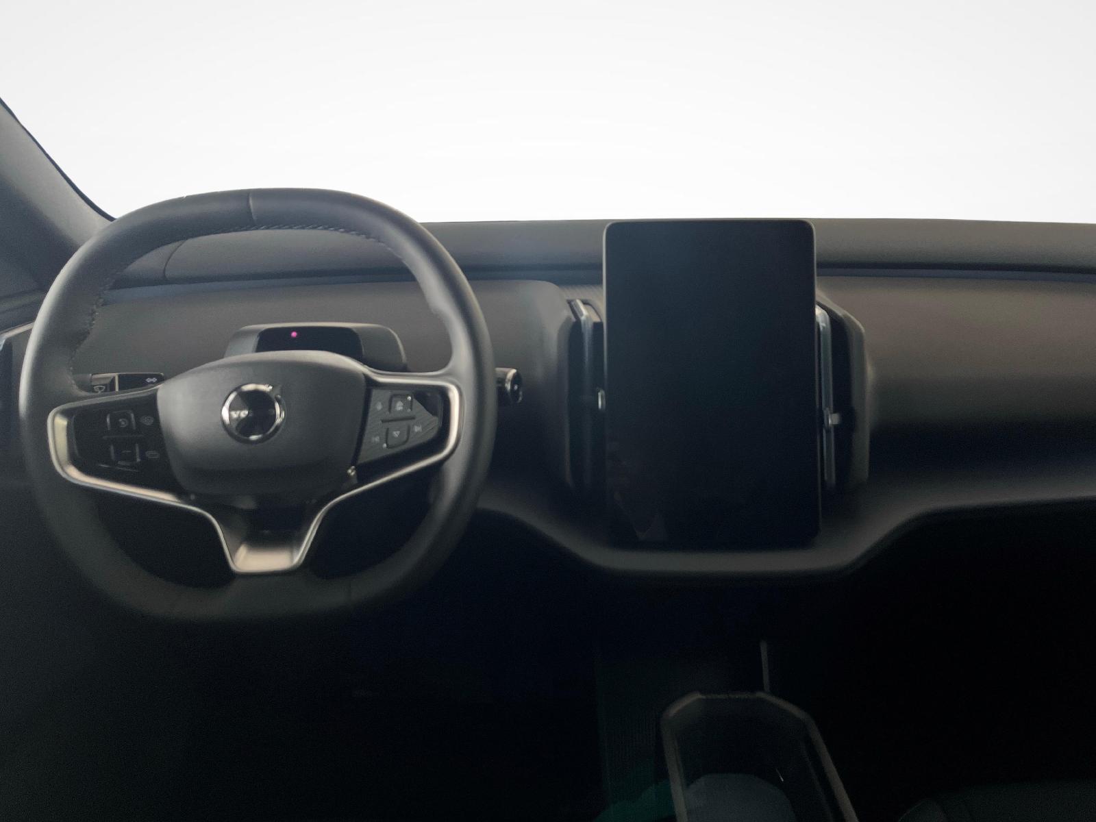 VOLVO EX30 CC P8 Ultra AWD-image-11