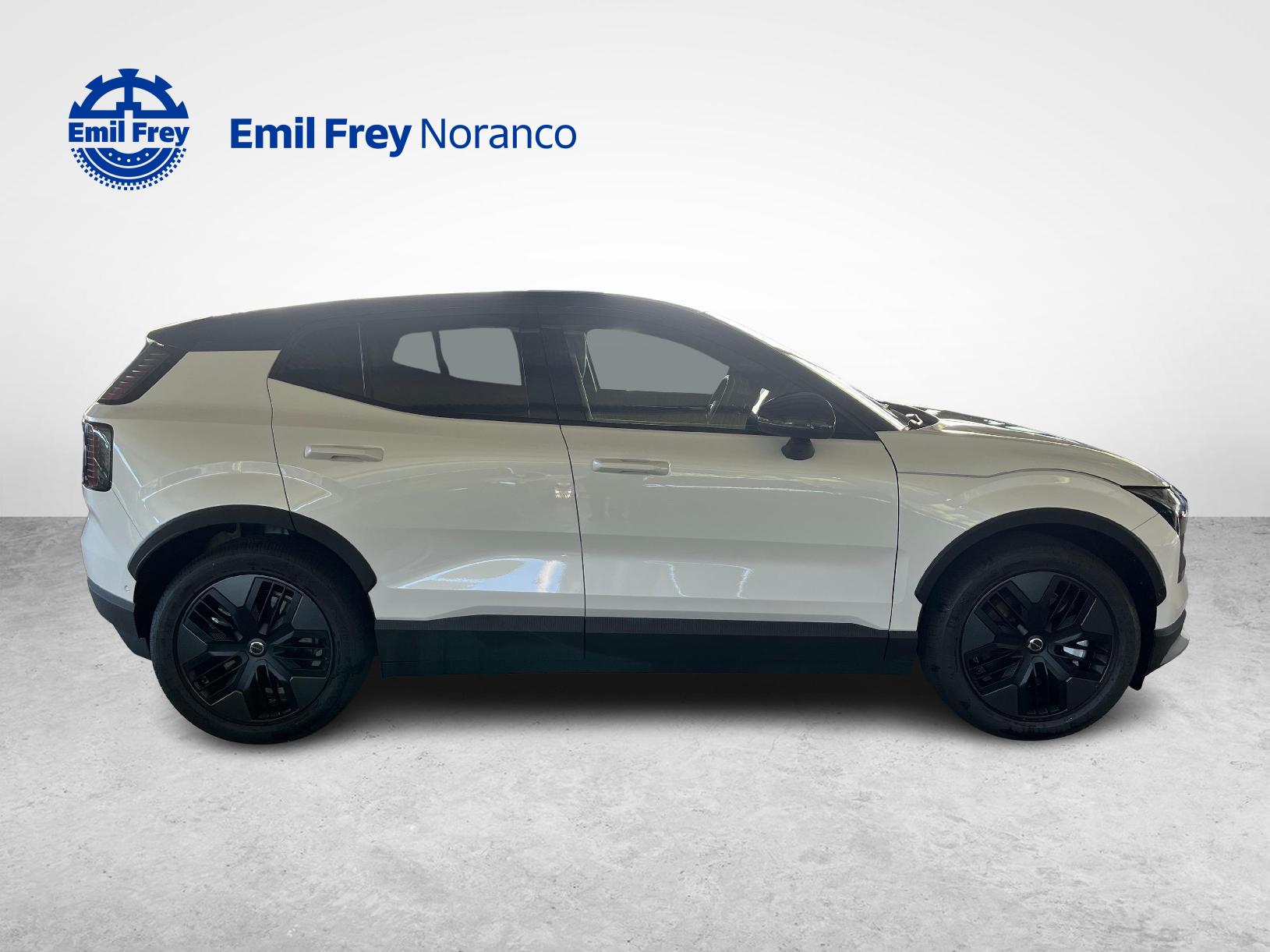 VOLVO EX30 CC P8 Ultra AWD-image-3