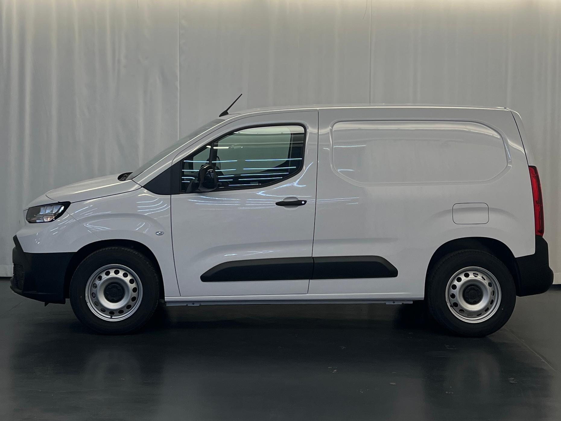 TOYOTA PROACE CITY Van L1 52KWh Advanced-image-7