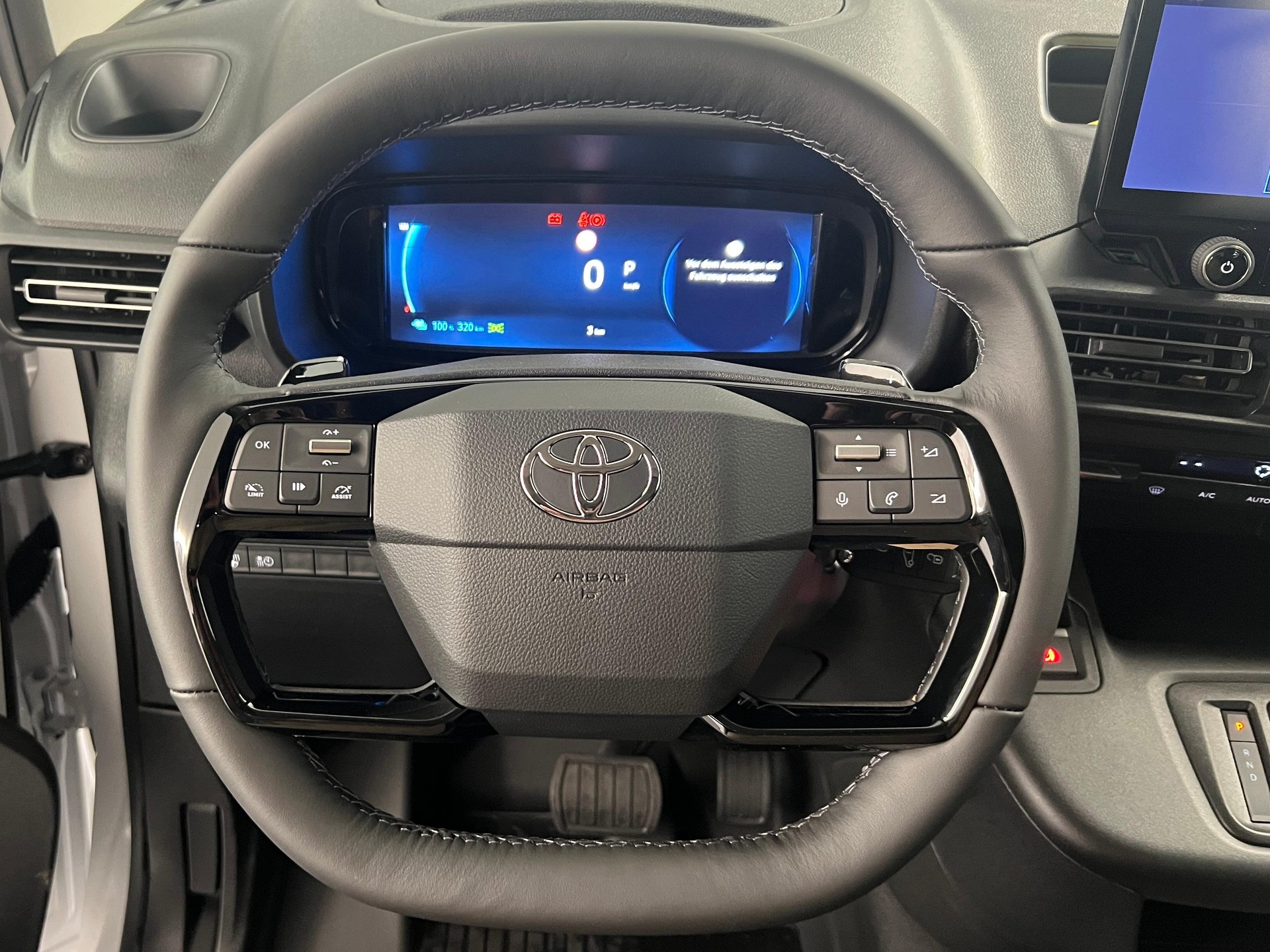 TOYOTA PROACE CITY Van L1 52KWh Advanced-image-4