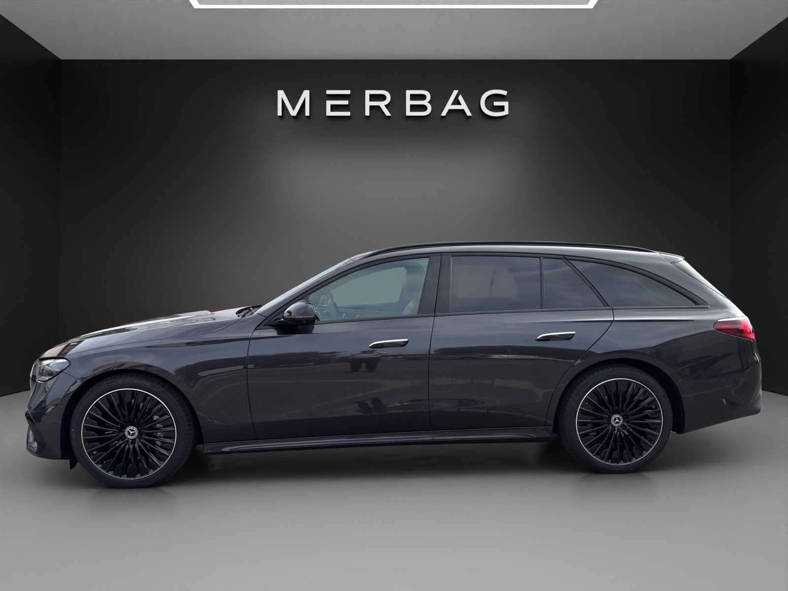 MERCEDES-BENZ E 220 d T 4Matic 9G-Tronic-image-3