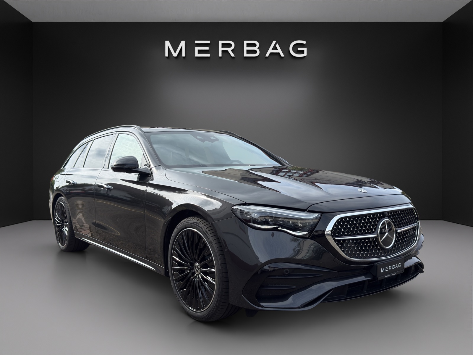 MERCEDES-BENZ E 220 d T 4Matic 9G-Tronic-image-0