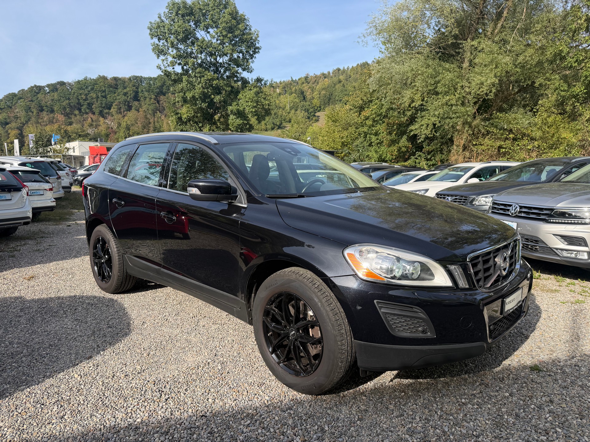 VOLVO XC60 D5 AWD Kinetic Geartronic-image-0