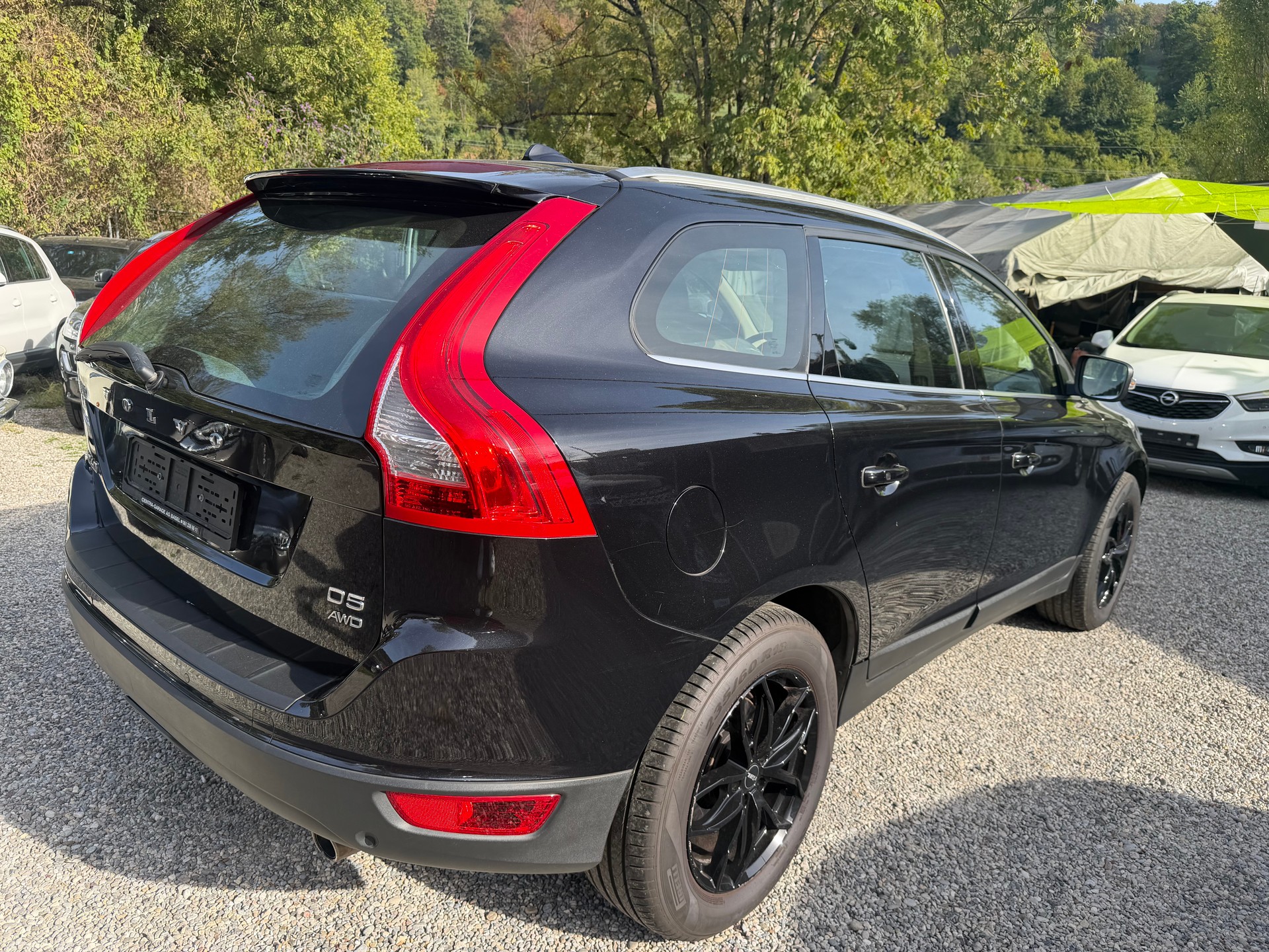 VOLVO XC60 D5 AWD Kinetic Geartronic-image-3