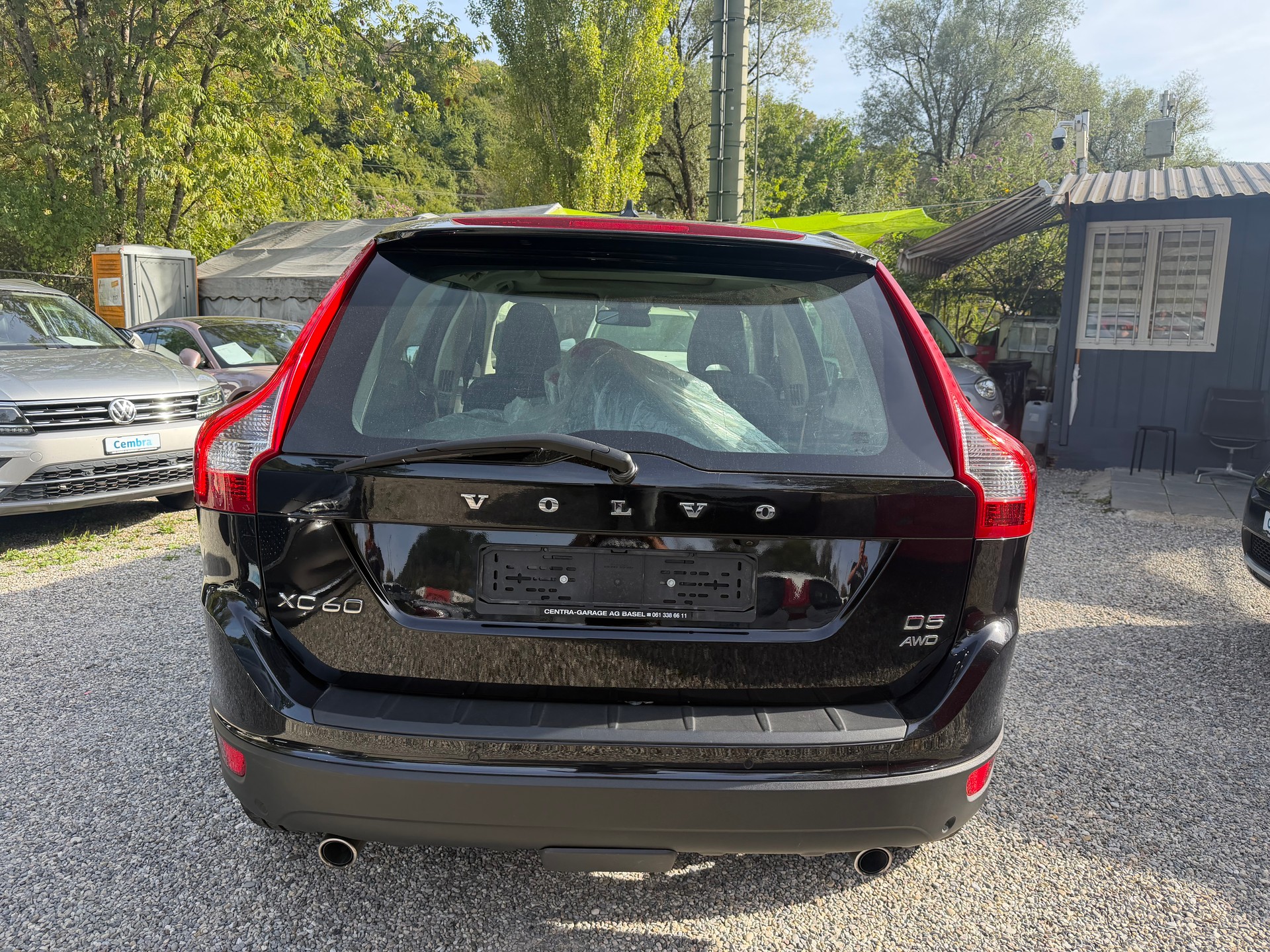 VOLVO XC60 D5 AWD Kinetic Geartronic-image-4