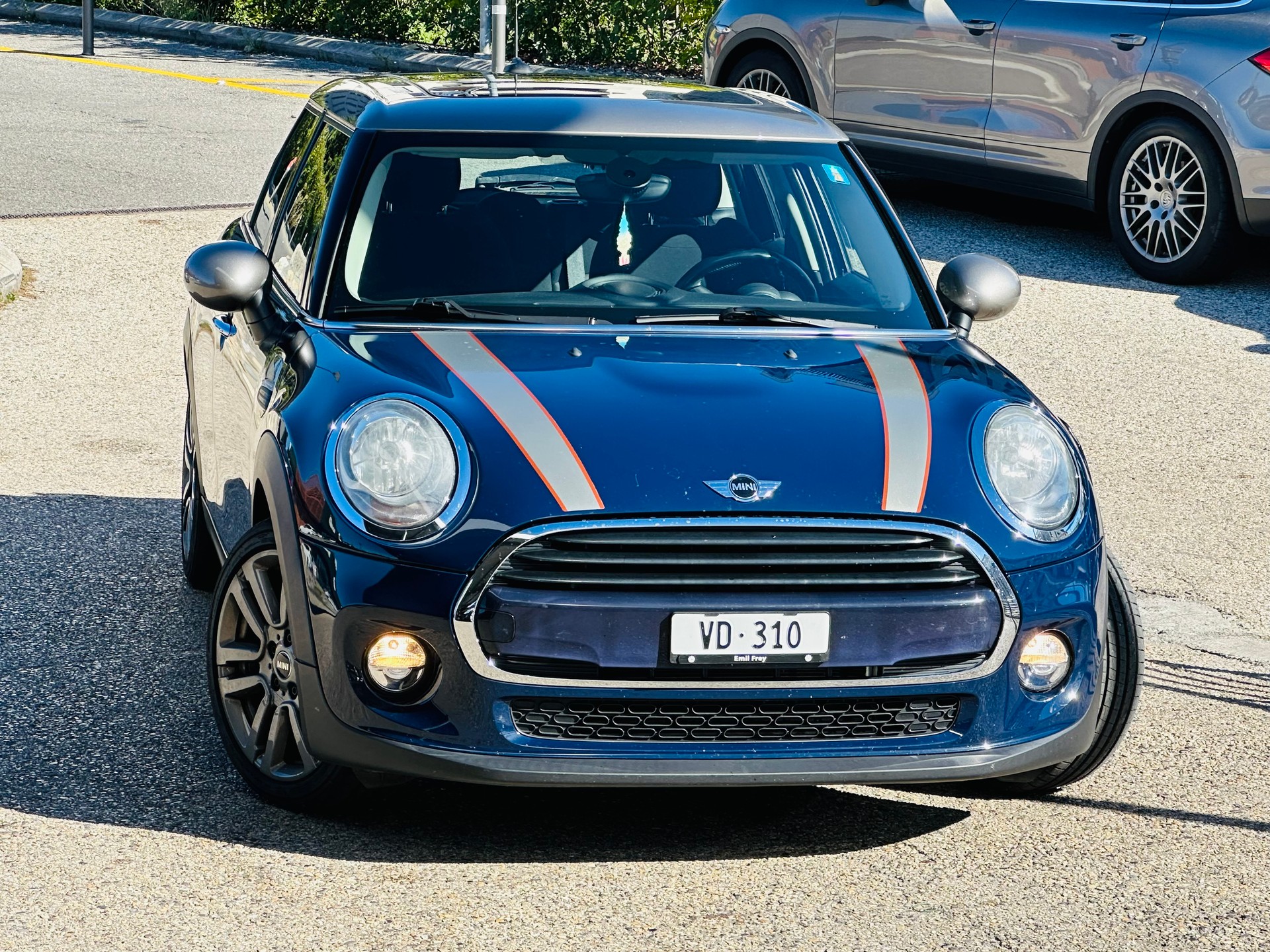 MINI Cooper-image-1