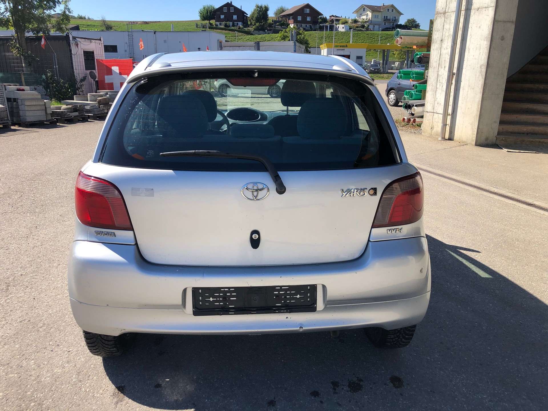 TOYOTA Yaris 1.3 Linea Sol-image-5