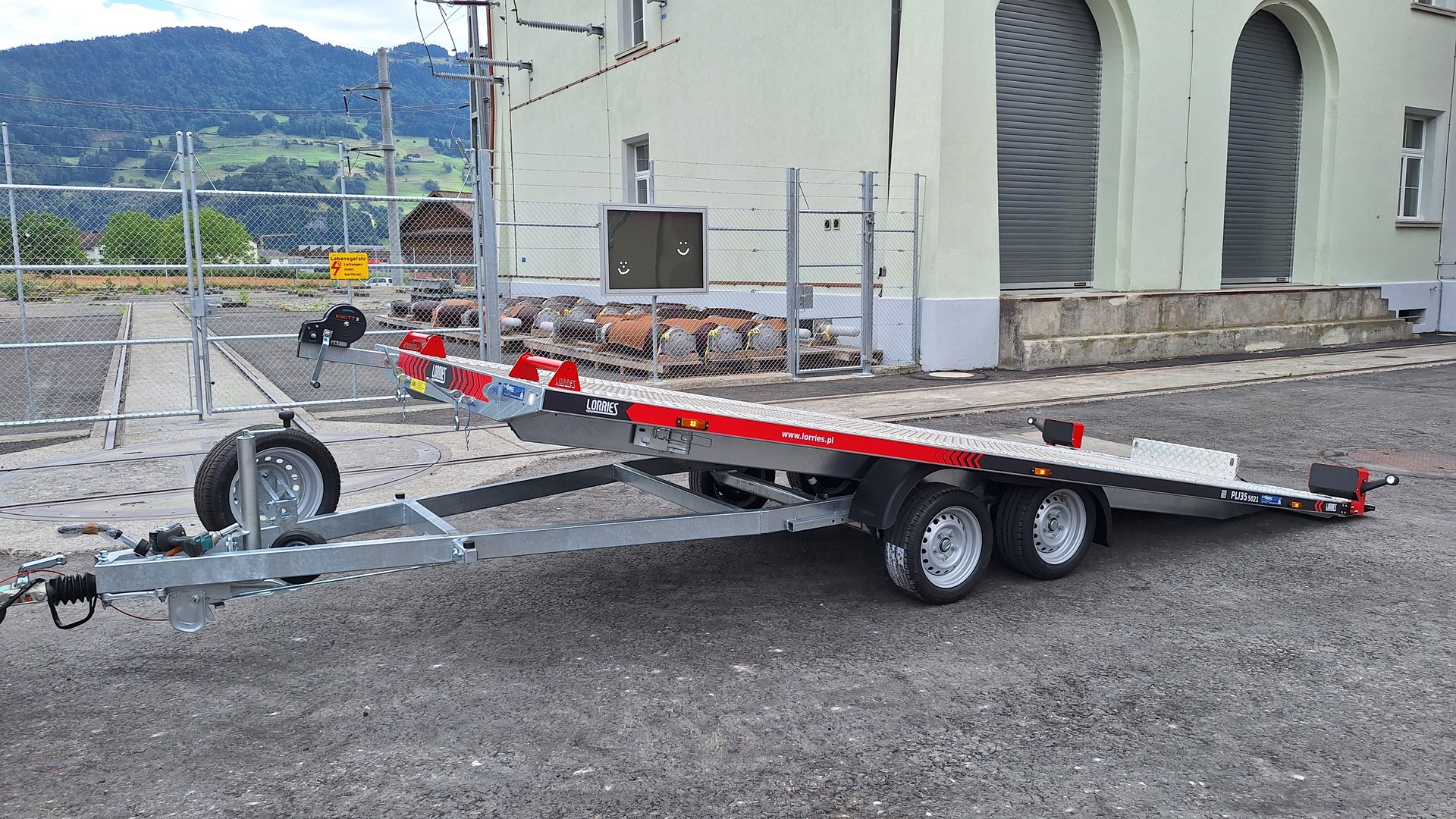 LORRIES PLI35-5021 mittig Riffelblech-image-6
