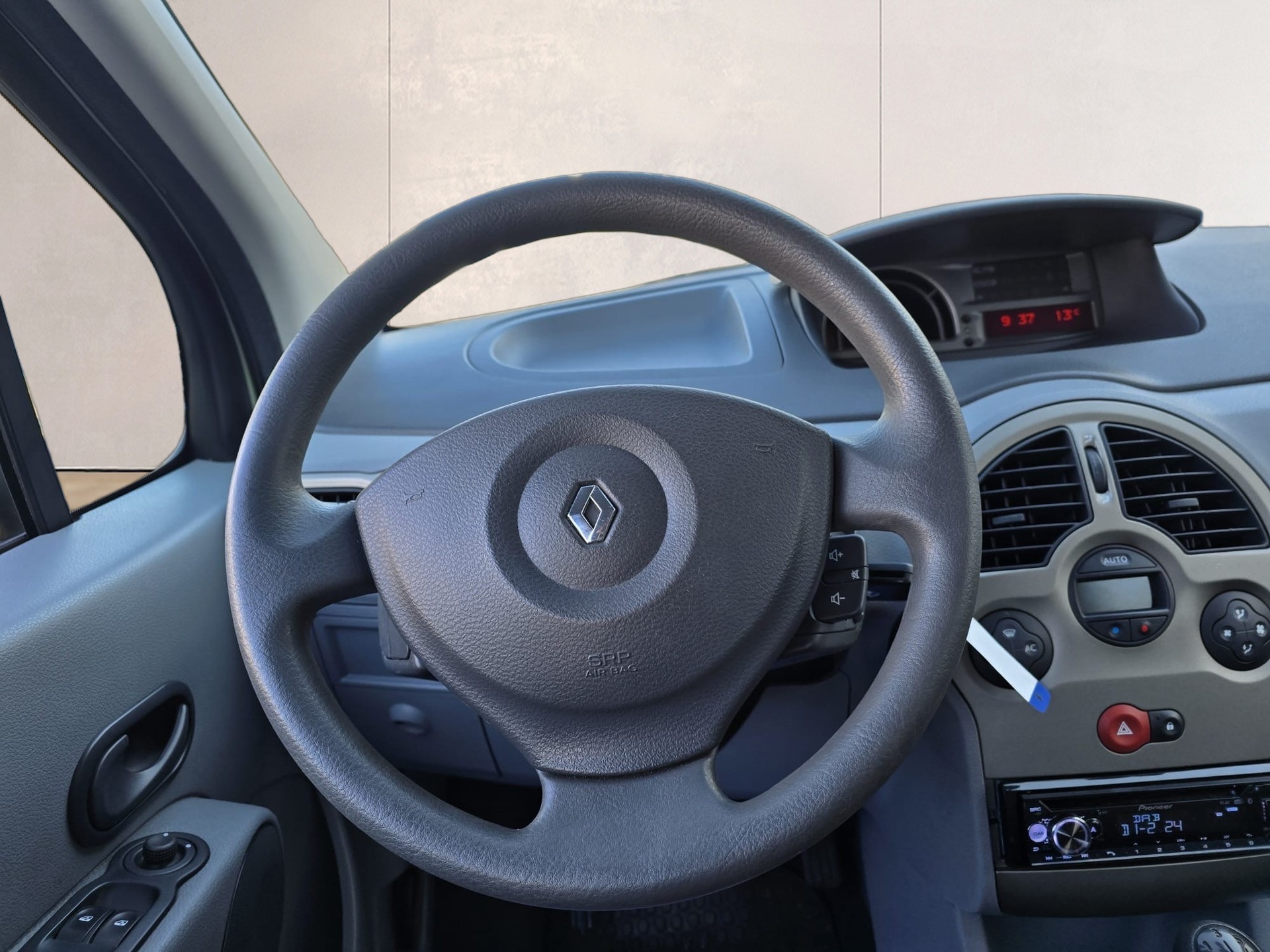 RENAULT Modus 1.5 dCi Expression-image-9