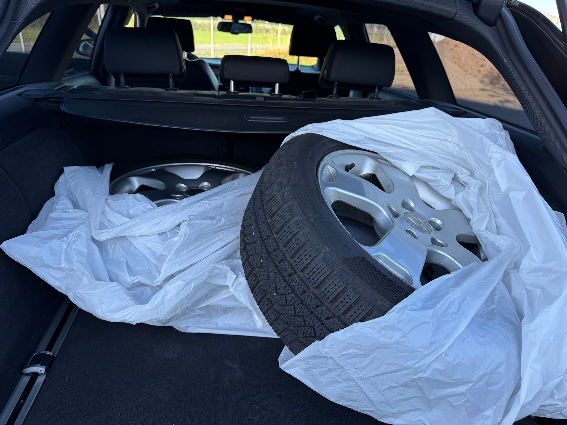 AUDI A6 Avant 4.2 V8 FSI quattro tiptronic-image-15
