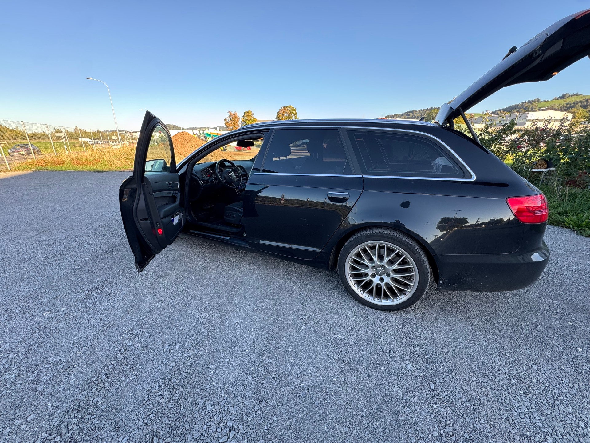 AUDI A6 Avant 4.2 V8 FSI quattro tiptronic-image-8