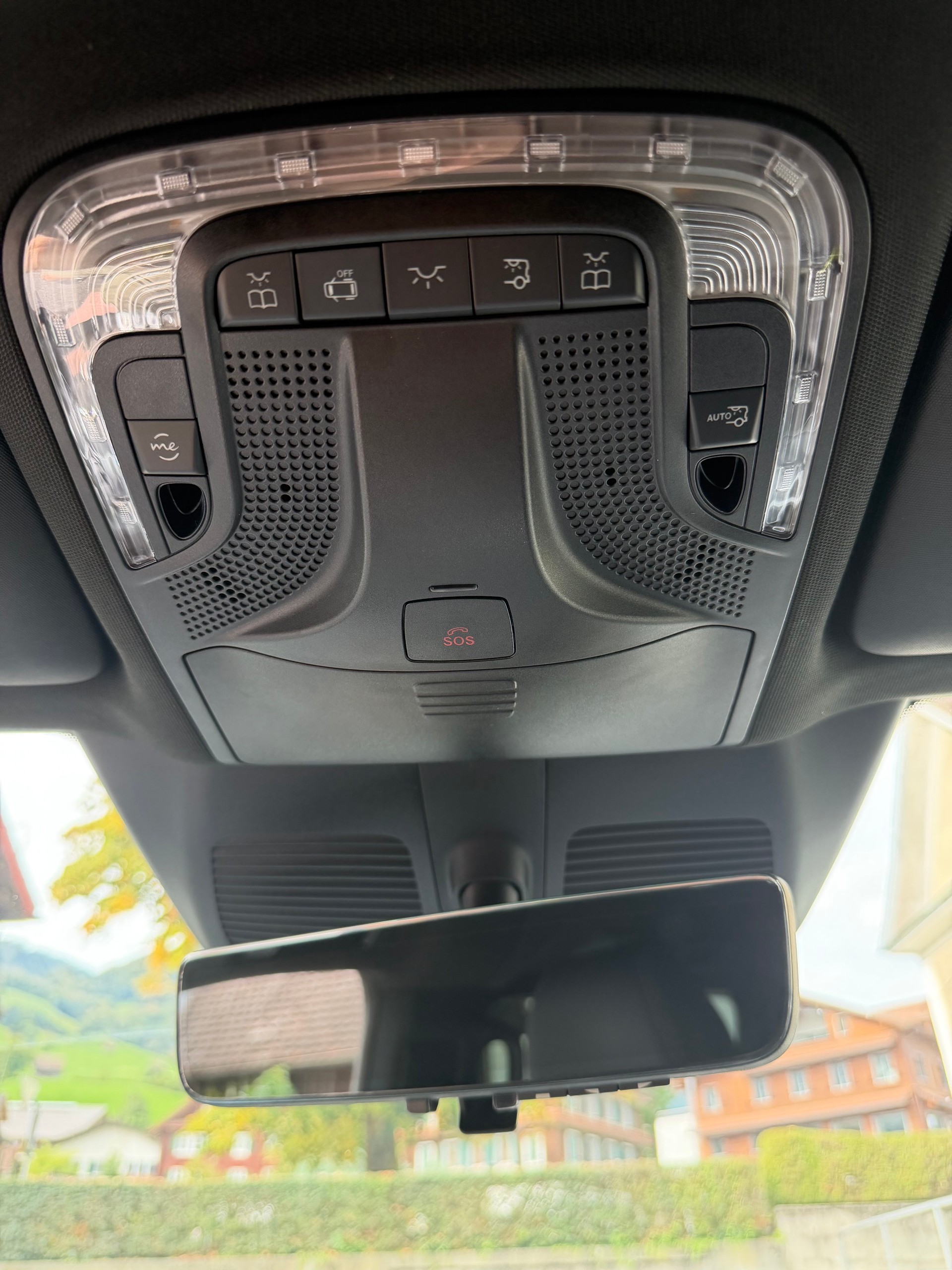 MERCEDES-BENZ V 300 d Swiss Ed. lang 4matic-image-11