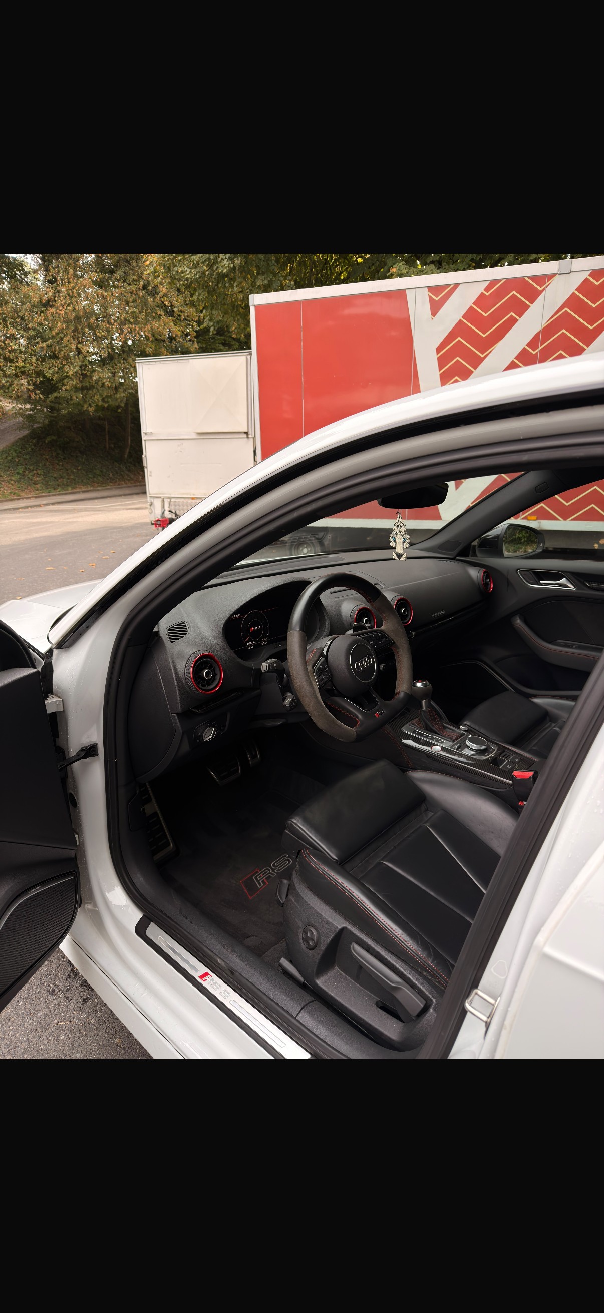 AUDI RS3-image-5