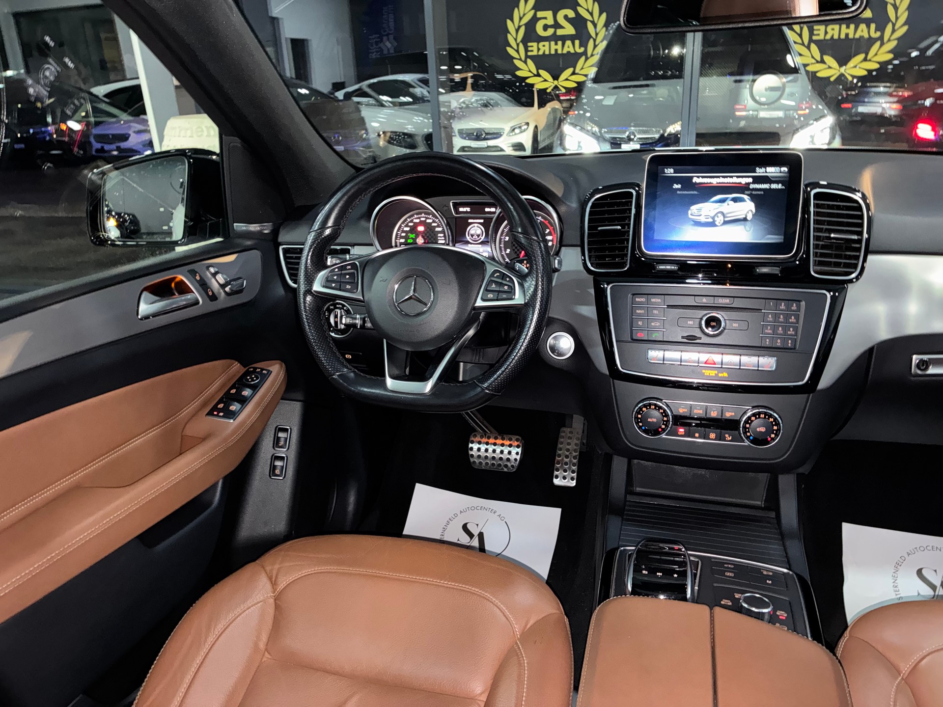MERCEDES-BENZ GLE 43 AMG Executive 4Matic 9G-Tronic-image-8