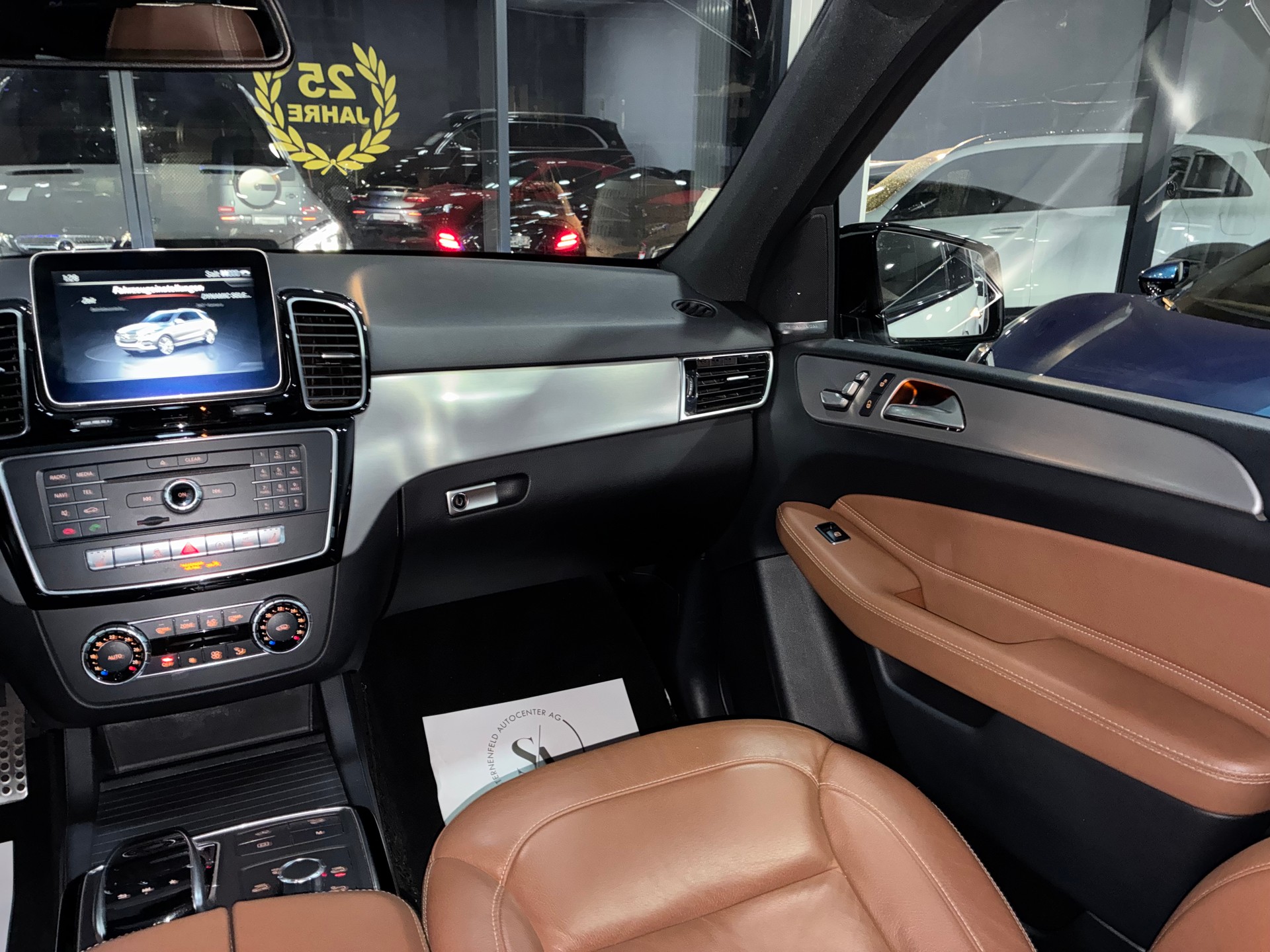 MERCEDES-BENZ GLE 43 AMG Executive 4Matic 9G-Tronic-image-9
