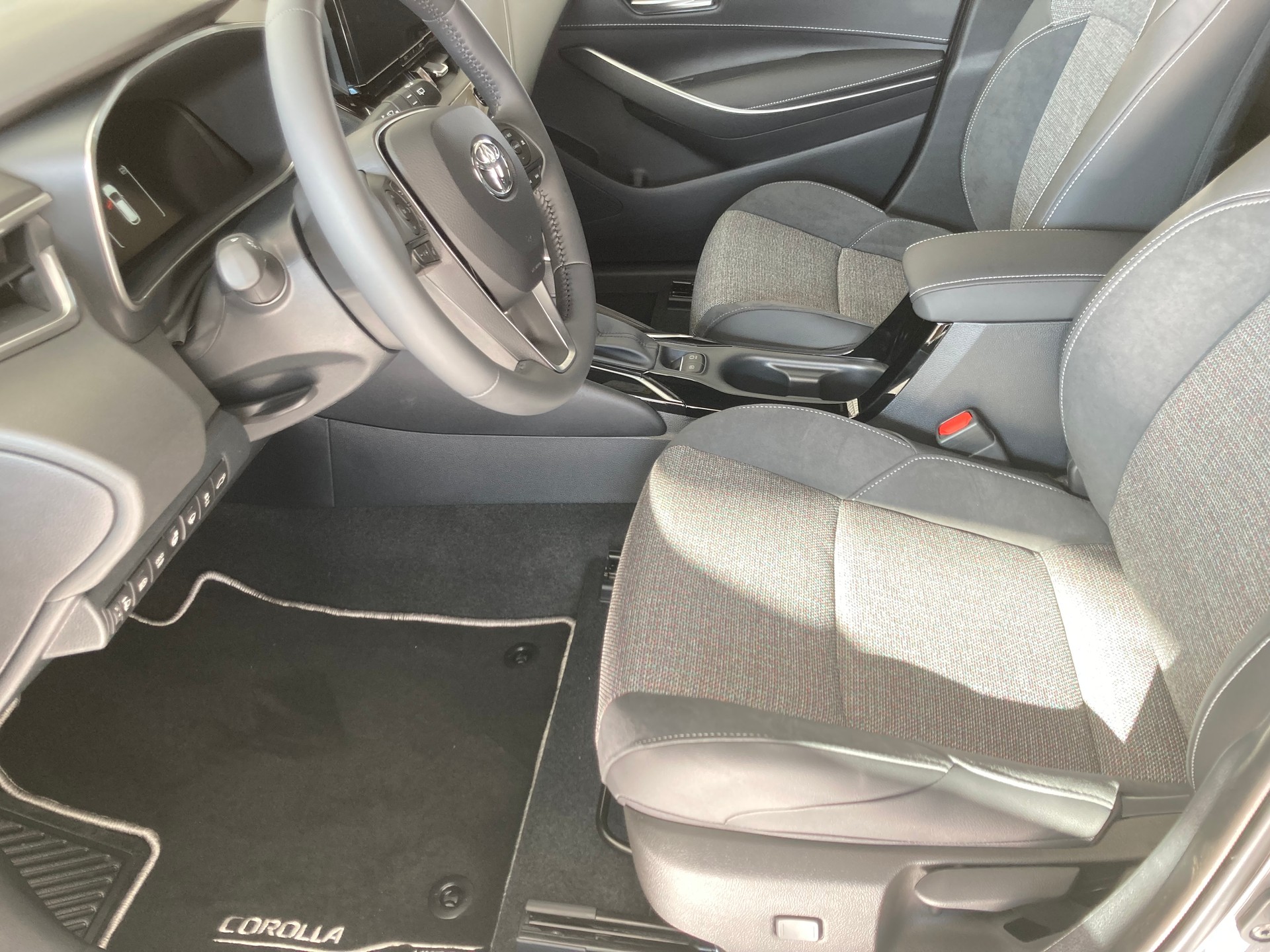 TOYOTA Corolla Touring Sports 1.8 HSD Trend e-CVT-image-8