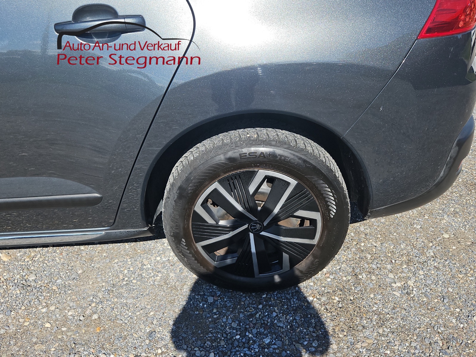 PEUGEOT 3008 1.6 16V T Platinum Tiptronic-image-12