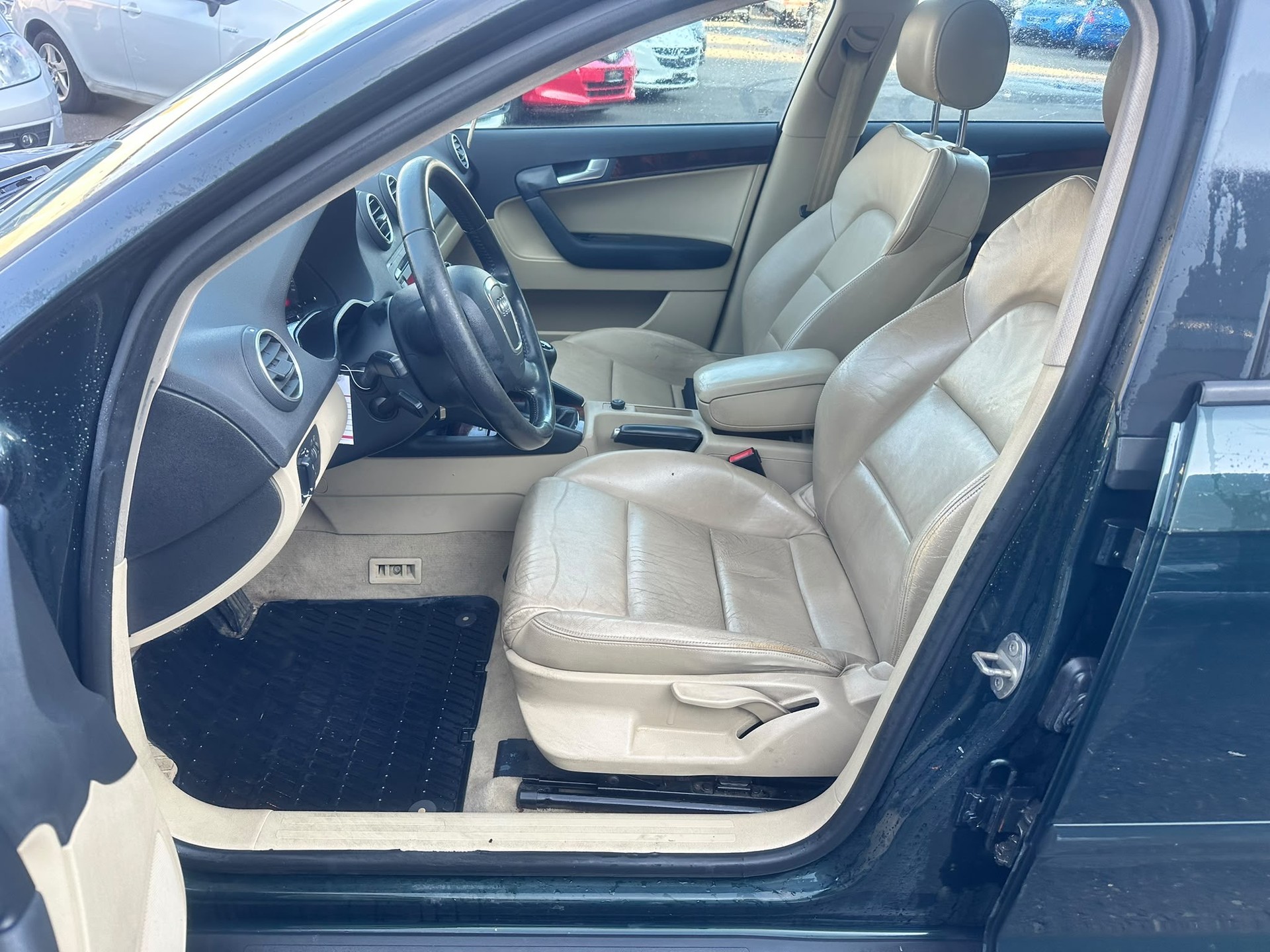 AUDI A3 Sportback 2.0 TDI Attraction quattro-image-10