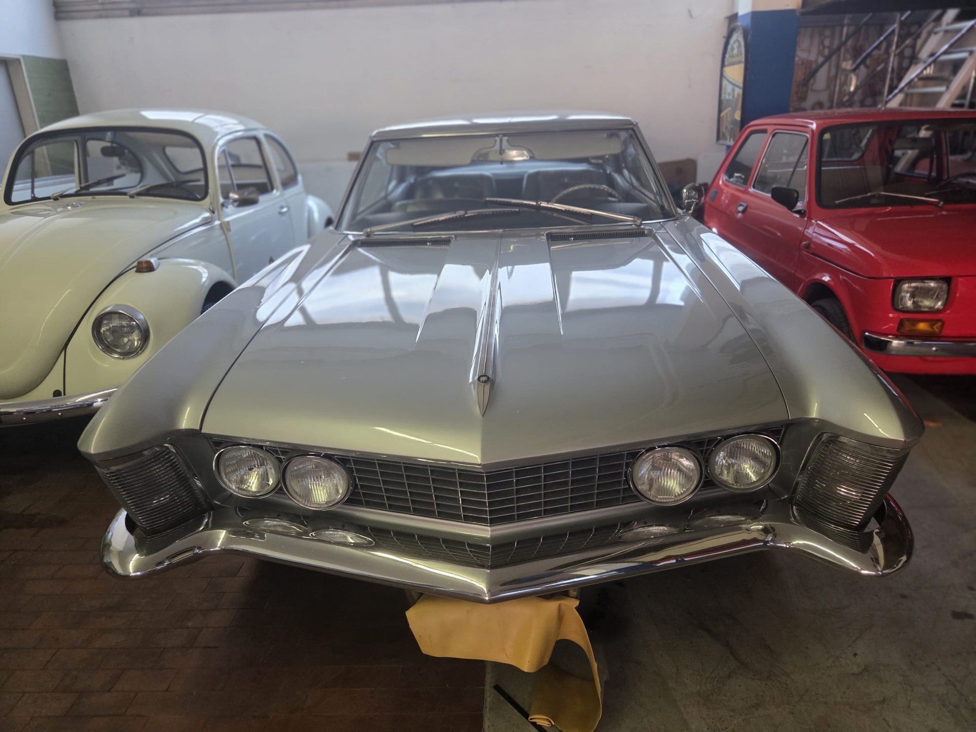 BUICK RIVIERA-image-0