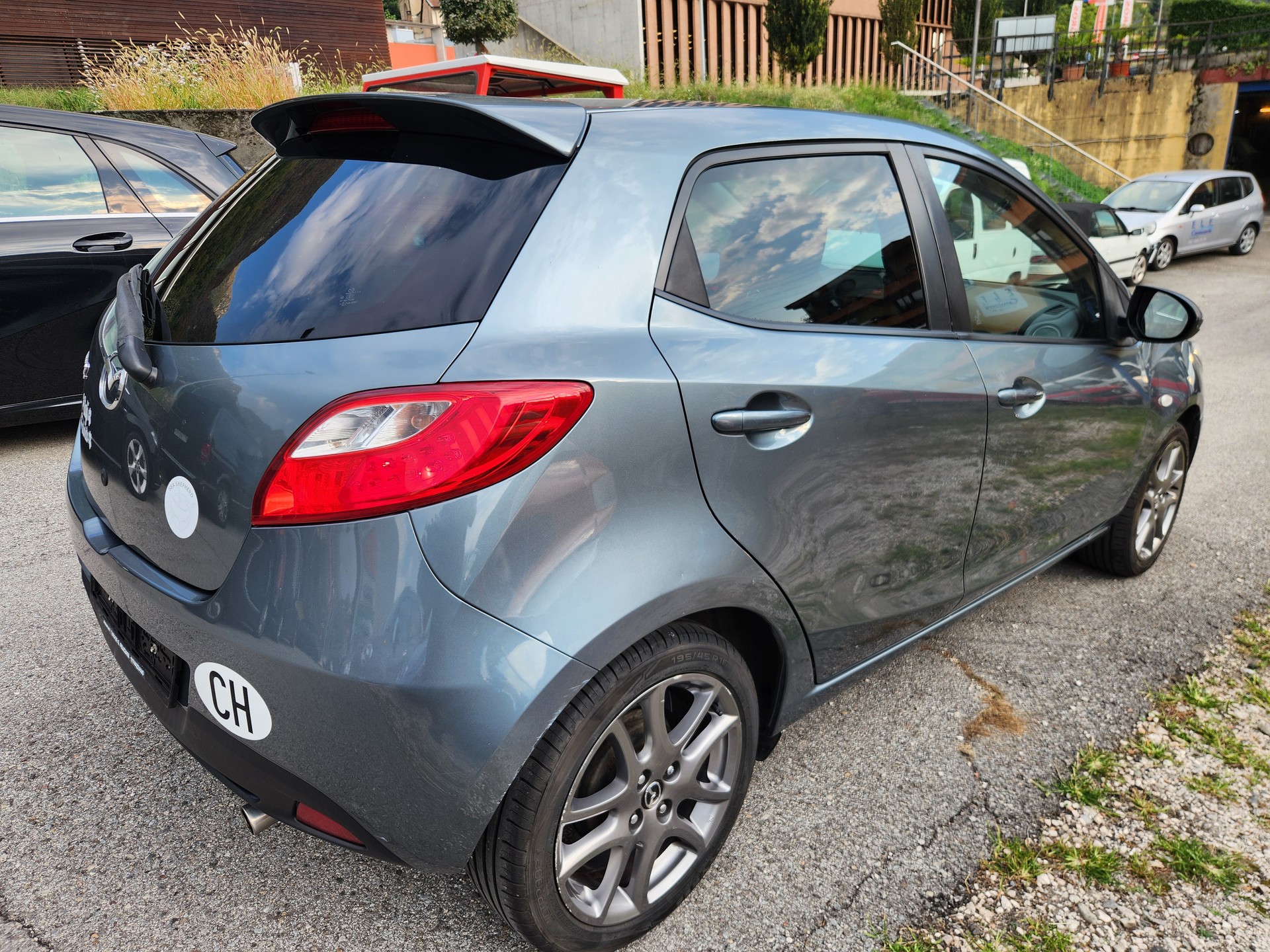 MAZDA 2 1.3i 16V Exclusive-image-7