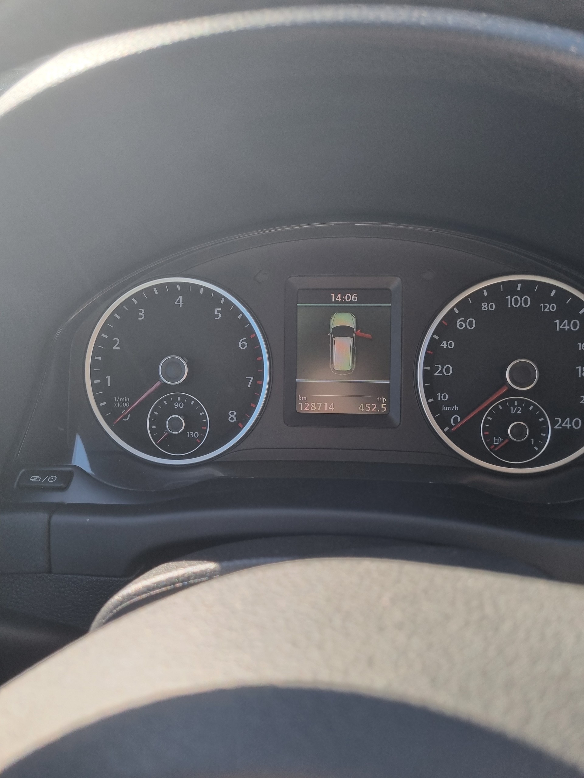 VW Tiguan 1.4 TSI Track&Style 4Motion-image-10