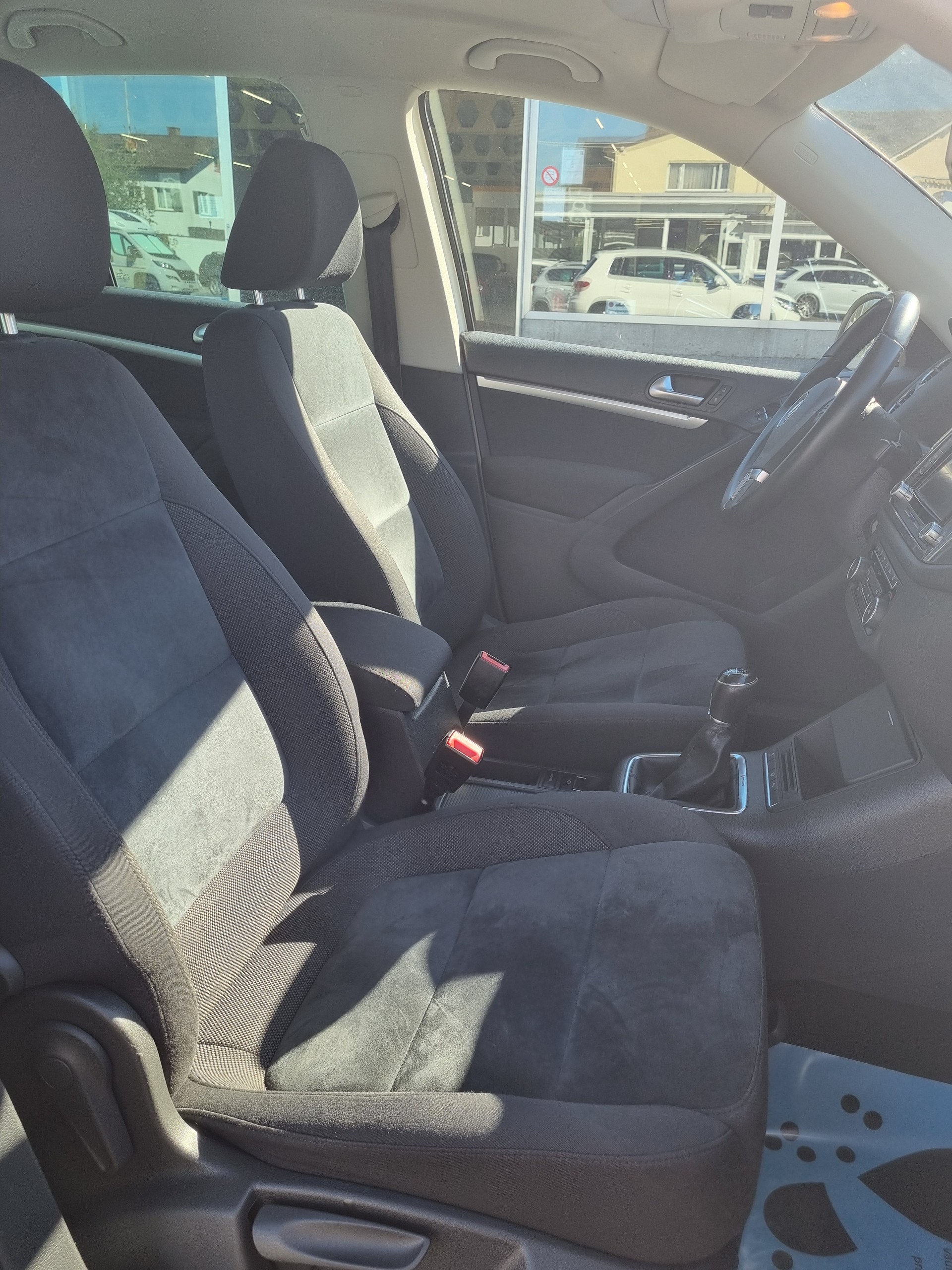 VW Tiguan 1.4 TSI Track&Style 4Motion-image-13