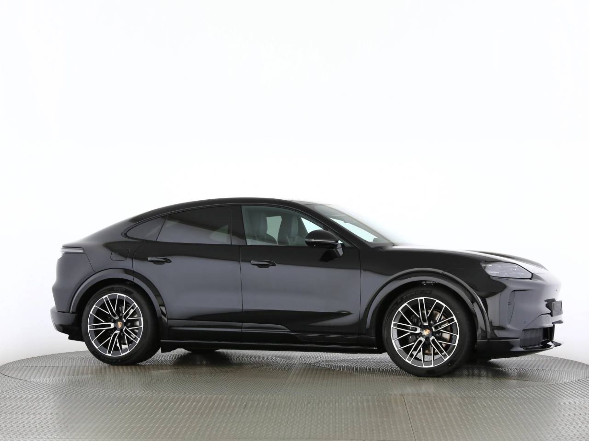 PORSCHE Cayenne Coupé Electric-image-25