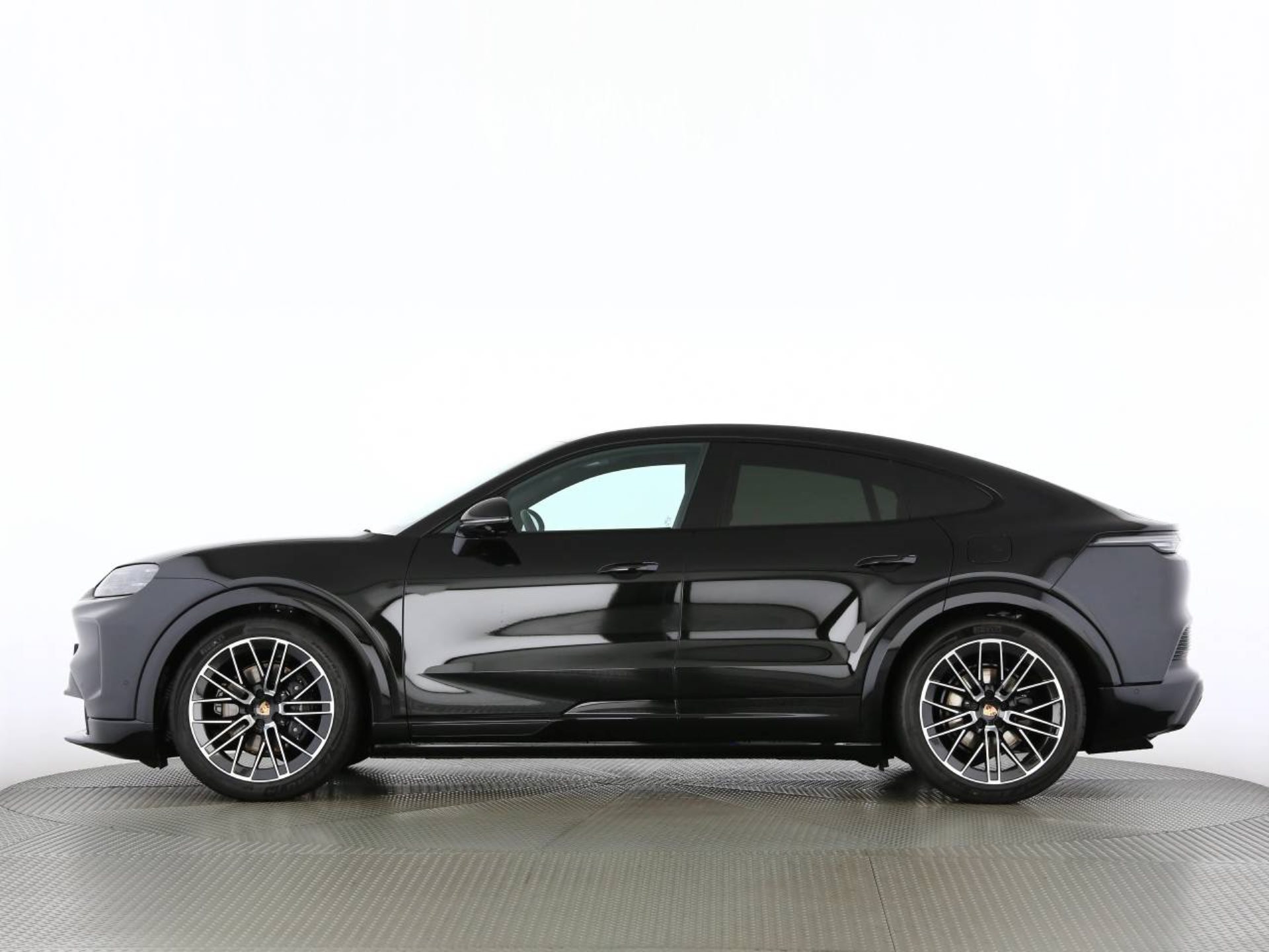 PORSCHE Cayenne Coupé Electric-image-12