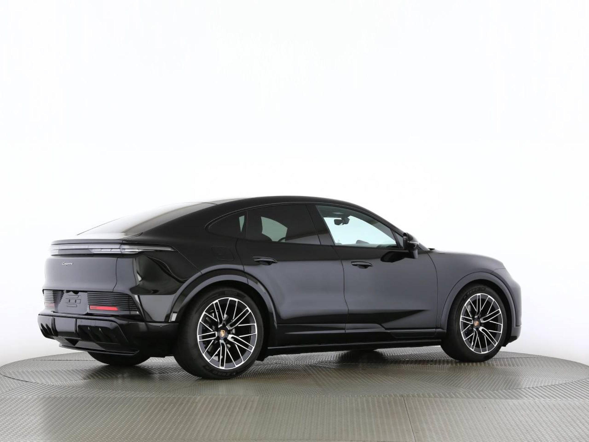 PORSCHE Cayenne Coupé Electric-image-21
