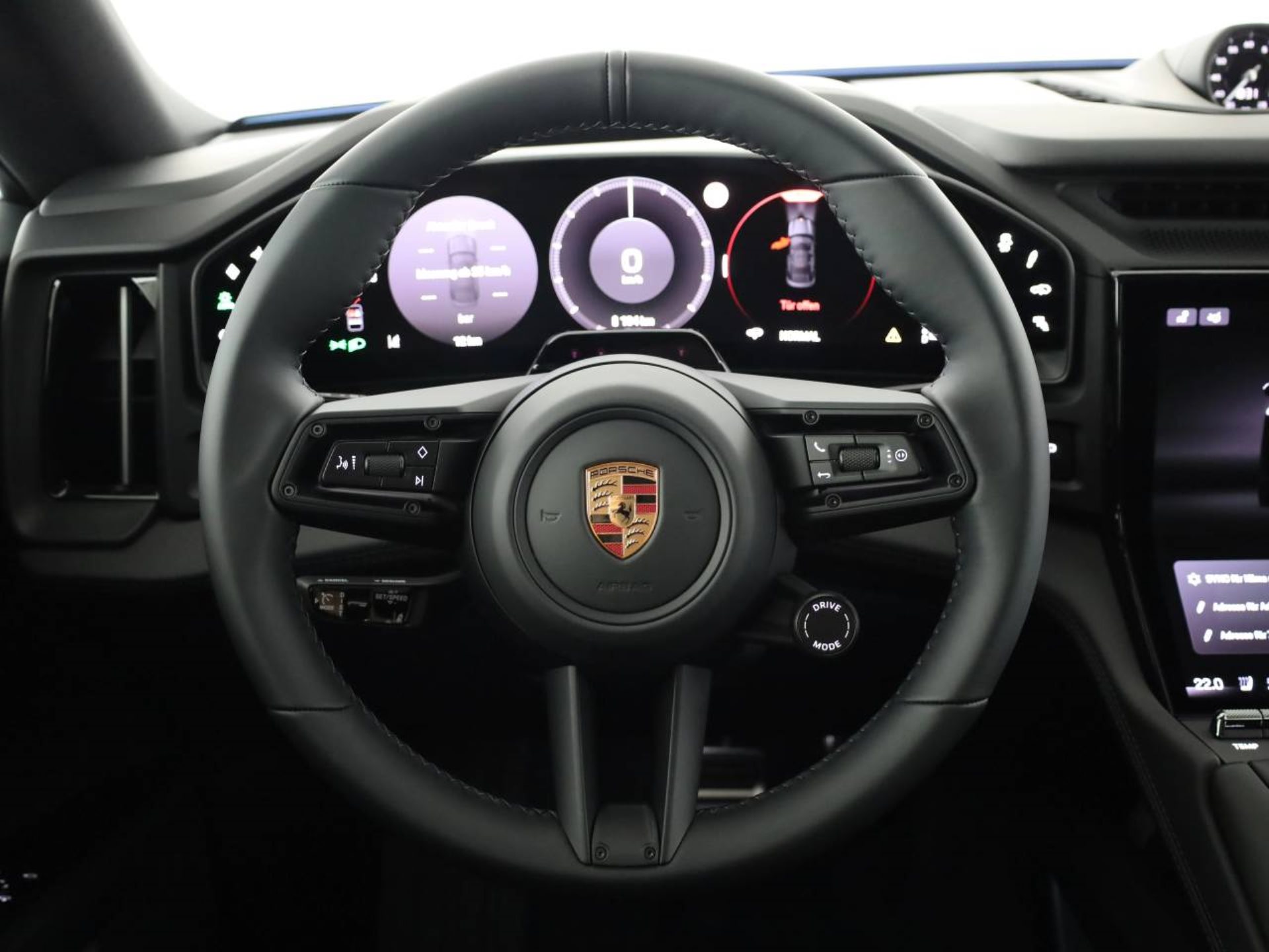 PORSCHE Cayenne Coupé Electric-image-31