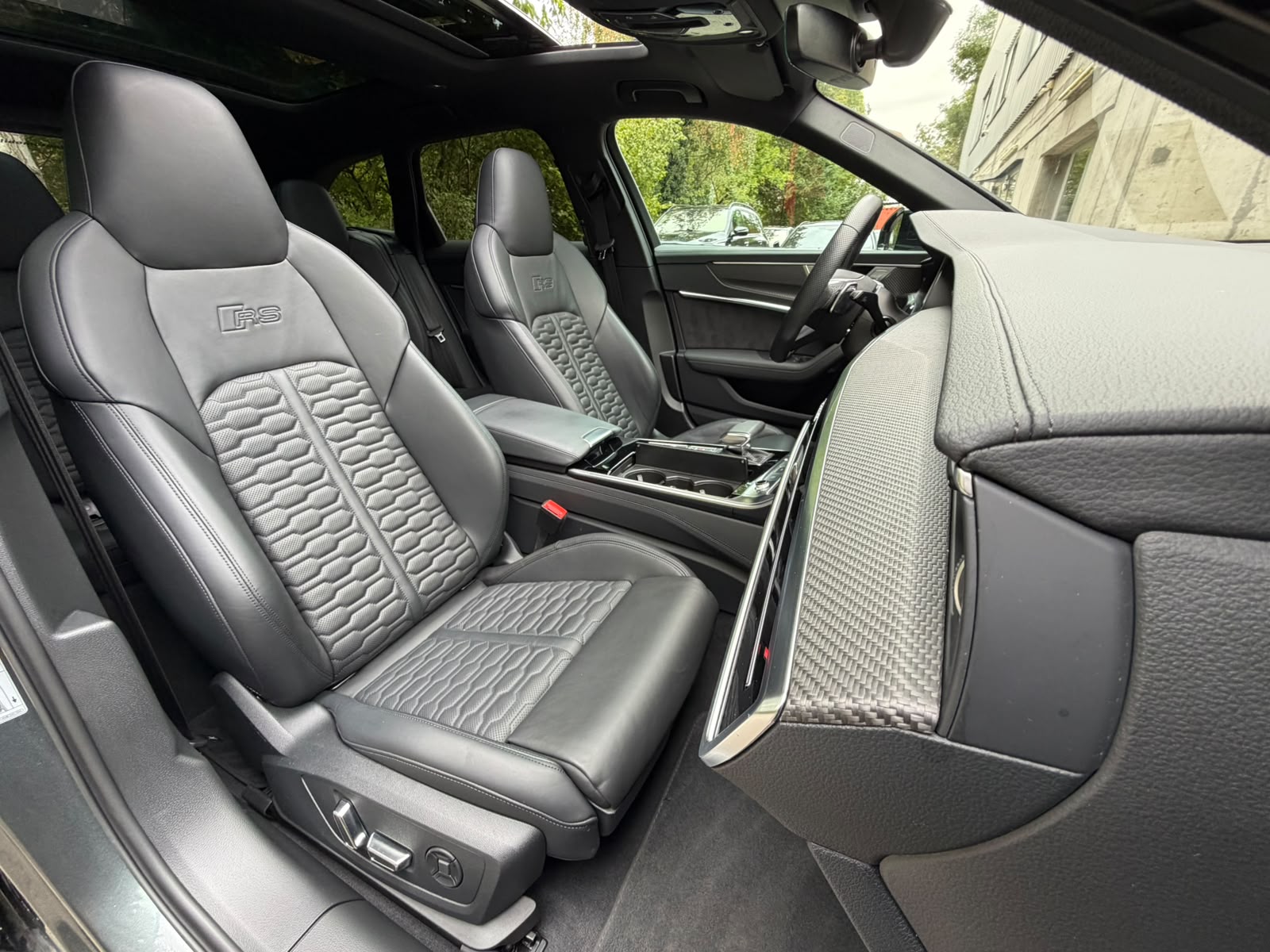 AUDI RS6 Avant 4.0 TFSI V8 quattro-image-18