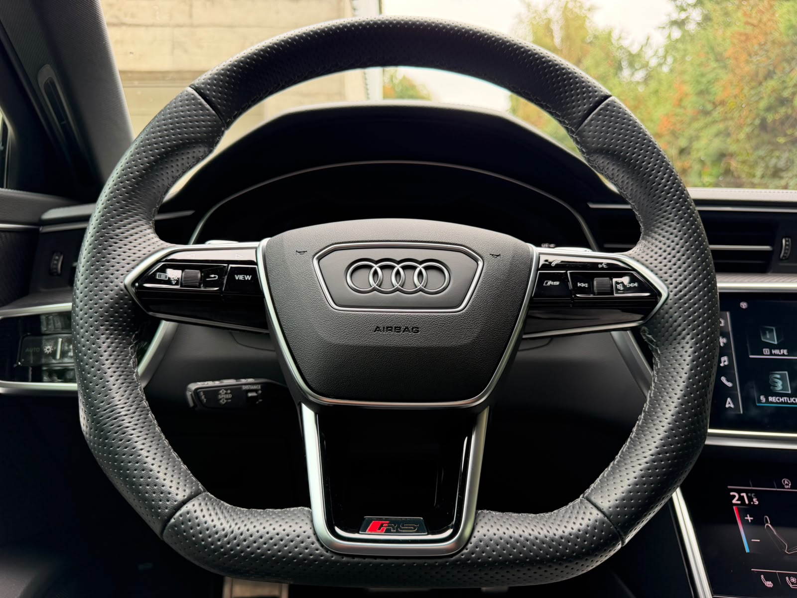 AUDI RS6 Avant 4.0 TFSI V8 quattro-image-16