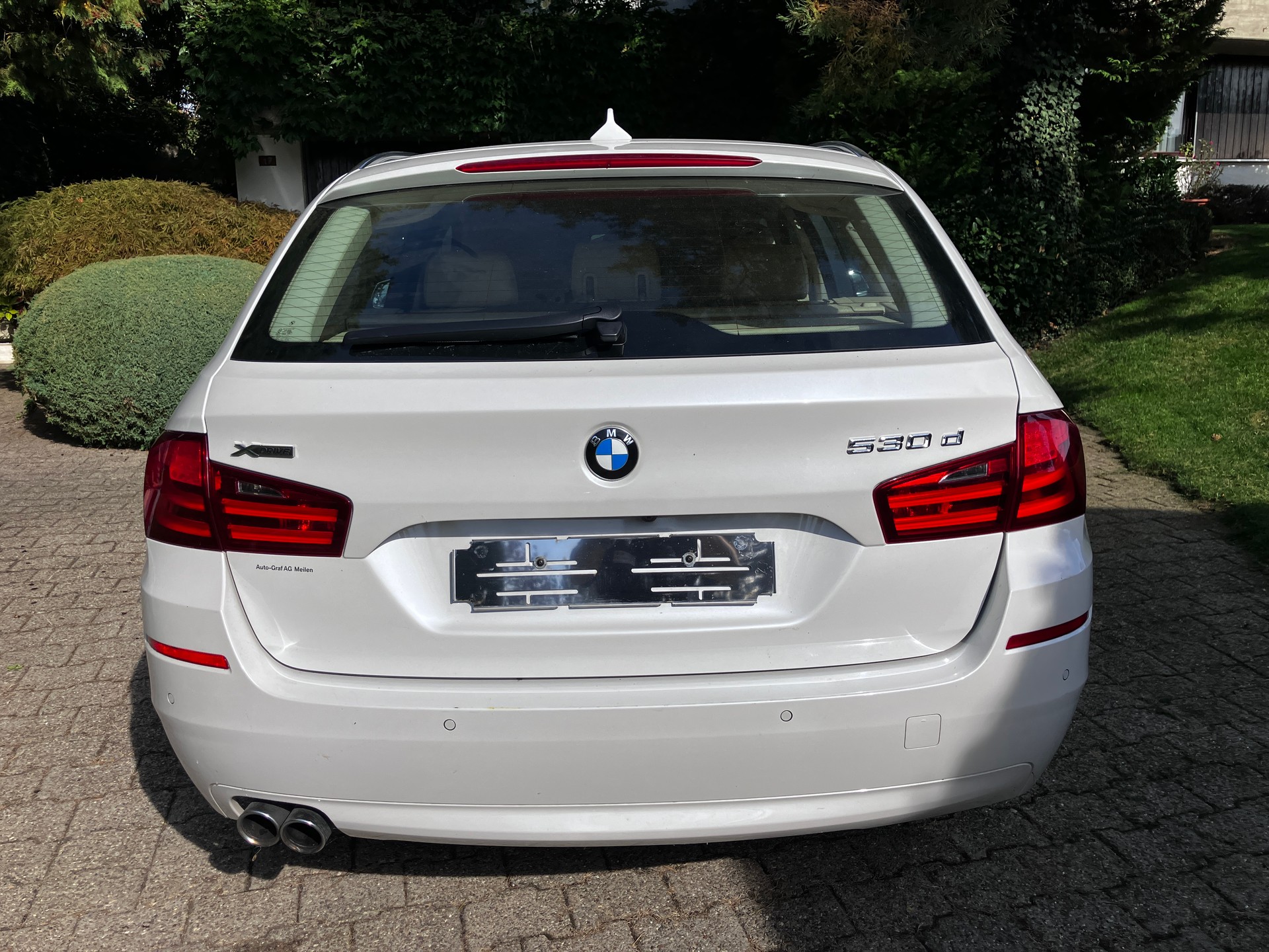 BMW 530d xDrive-image-3