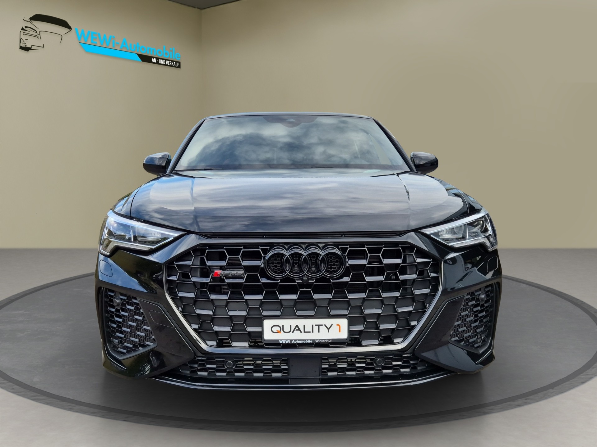 AUDI RS Q3 Sportback quattro S tronic-image-7