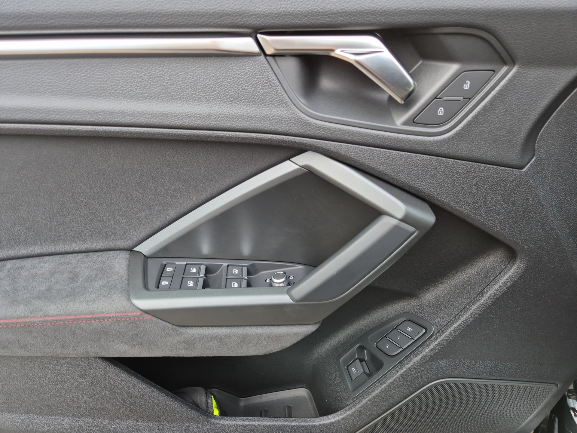 AUDI RS Q3 Sportback quattro S tronic-image-11