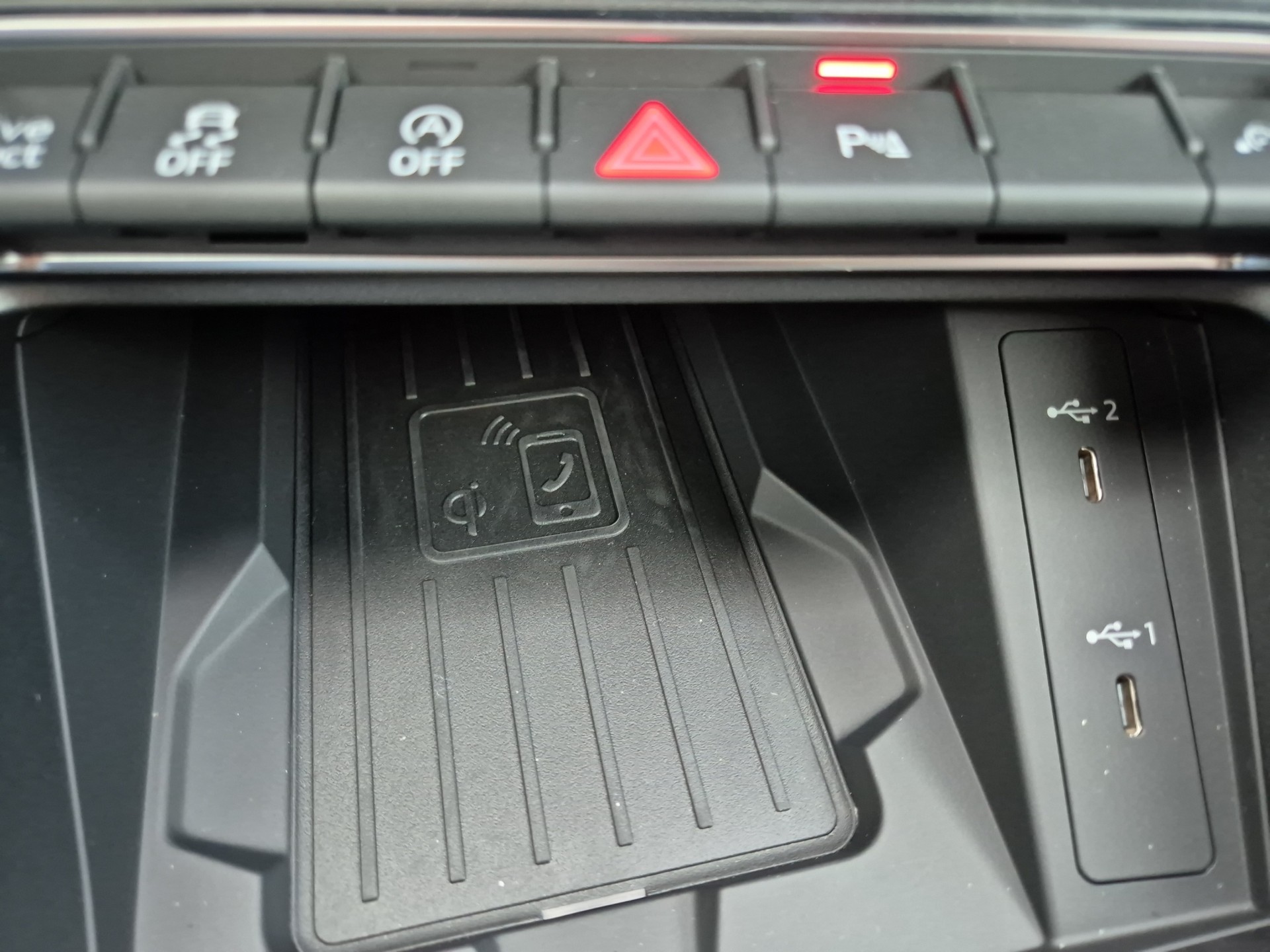 AUDI RS Q3 Sportback quattro S tronic-image-19
